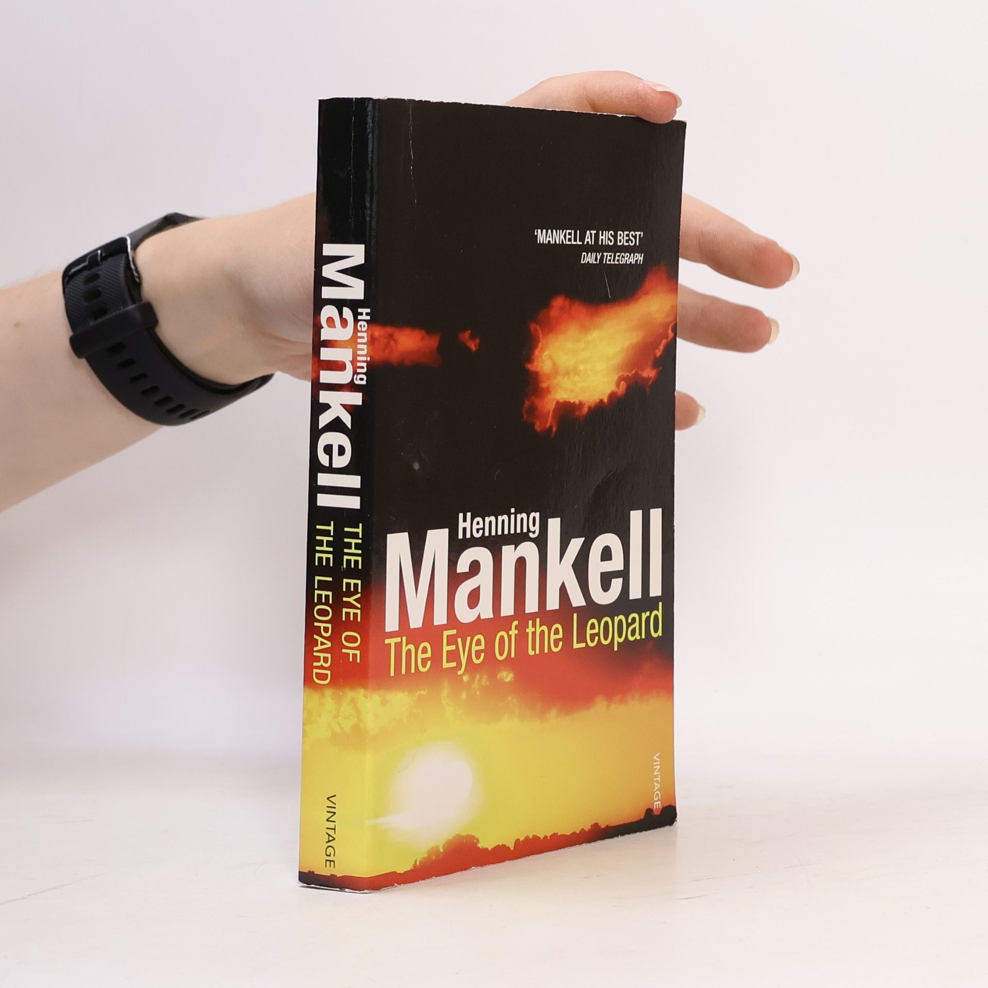 Henning Mankell Leopardens öga. English The eye of the leopard
