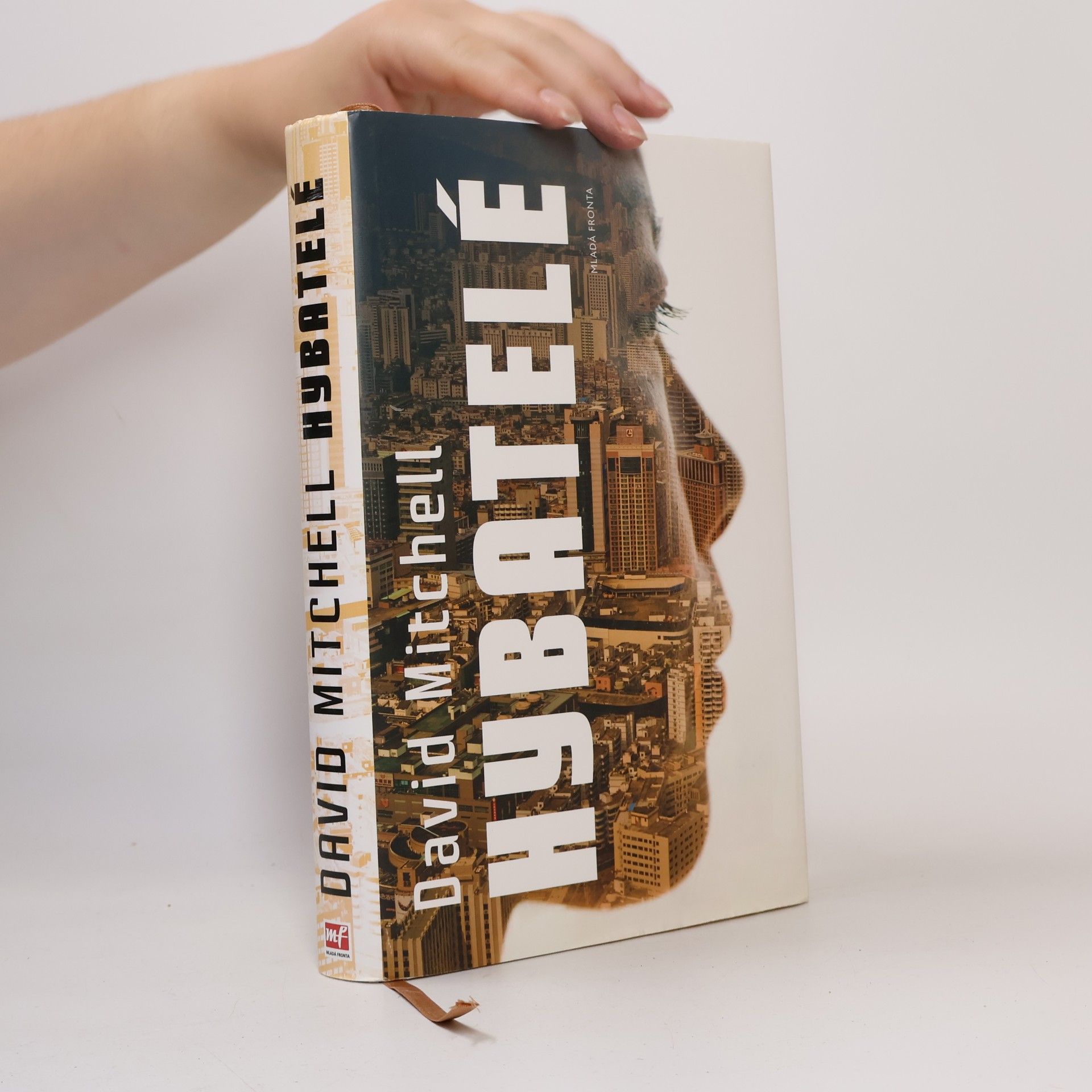 David Mitchell Hybatelé : román o devíti částech