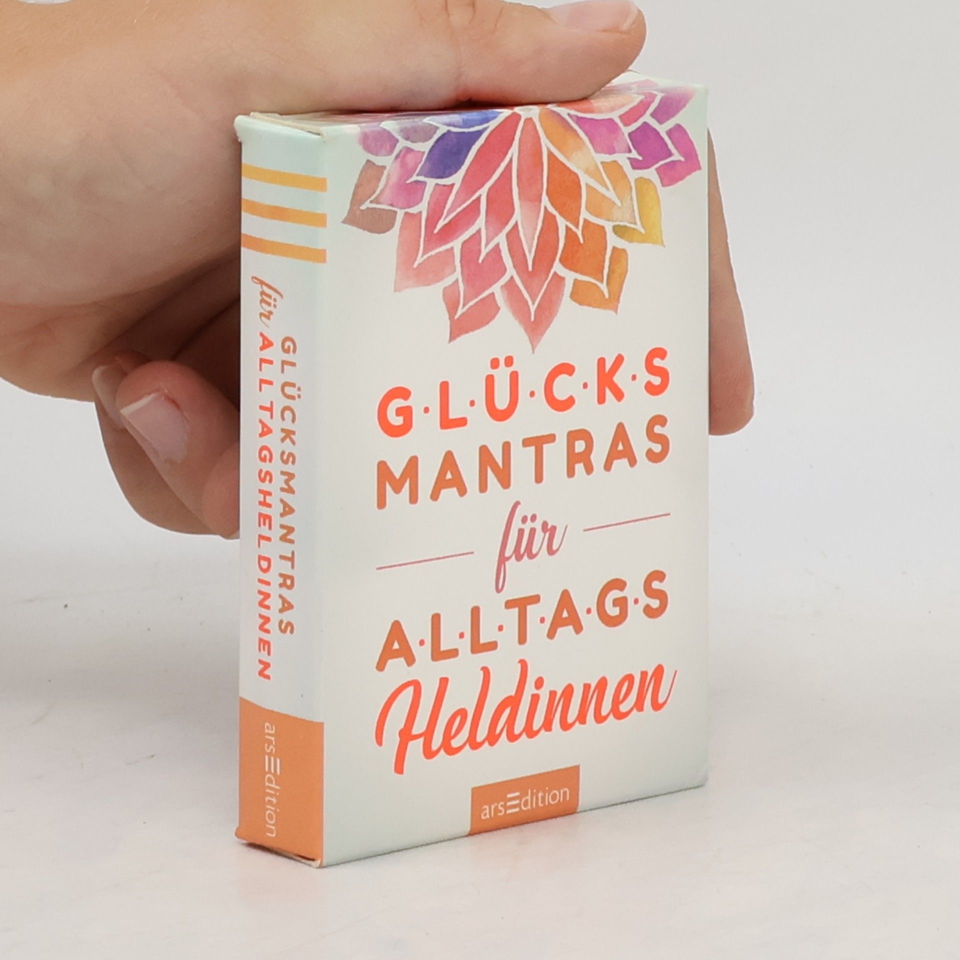 AA.VV. Glücksmantras für Alltagsheldinnen: Kartenbox mit 50 fröhlichen Mantrakärtchen
