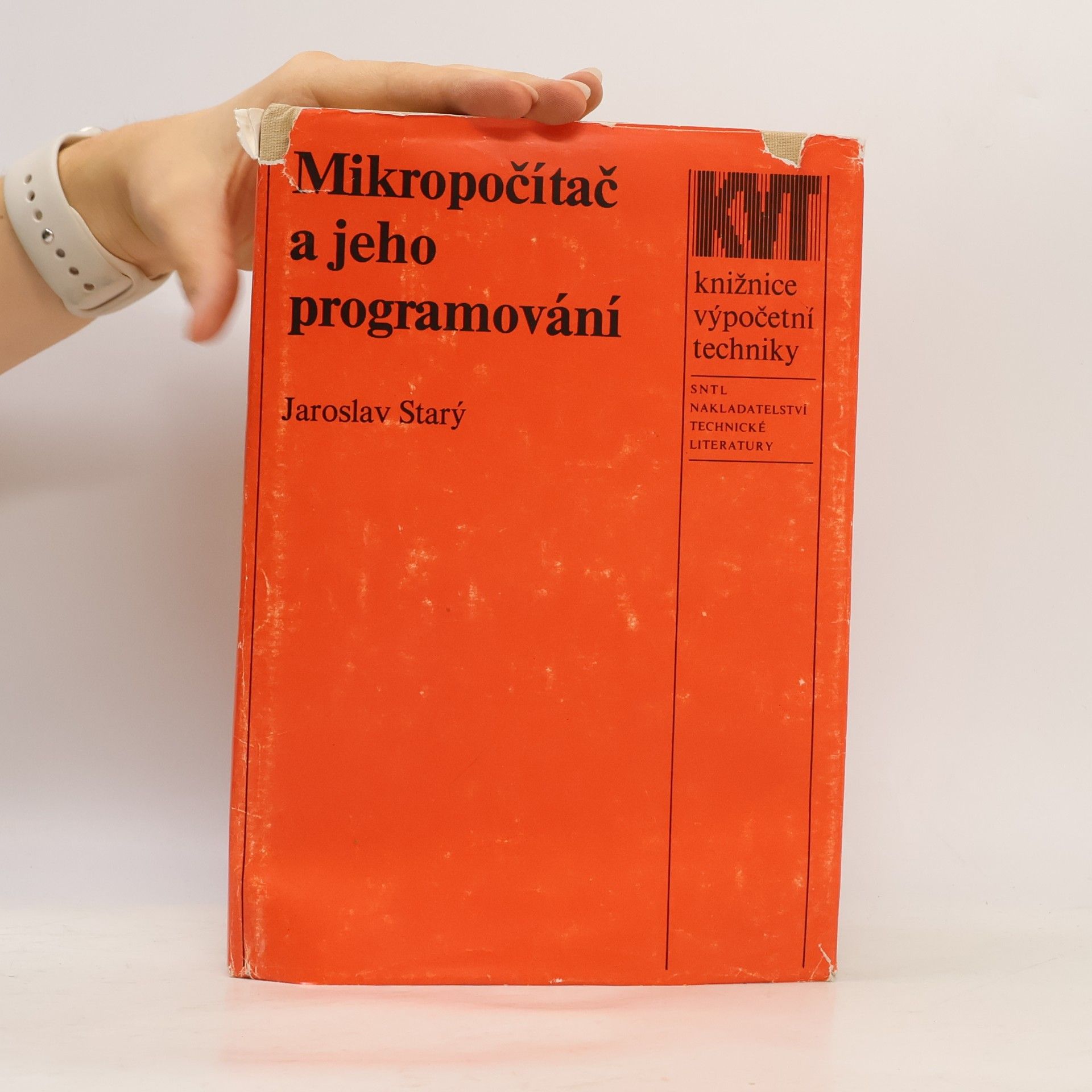 Jaroslav Starý Mikropočítač a jeho programování