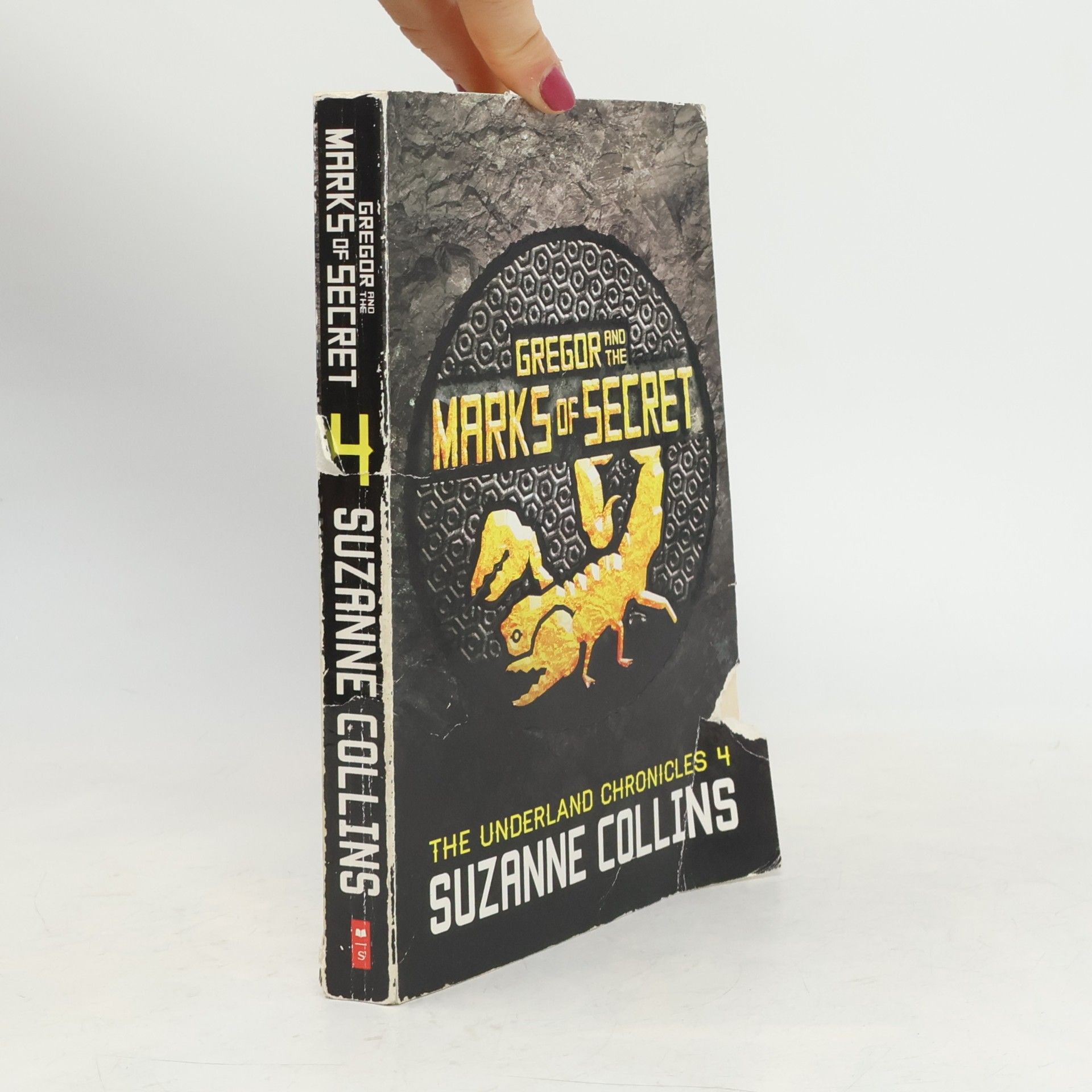 Suzanne Collins Gregor and the Marks of Secret
