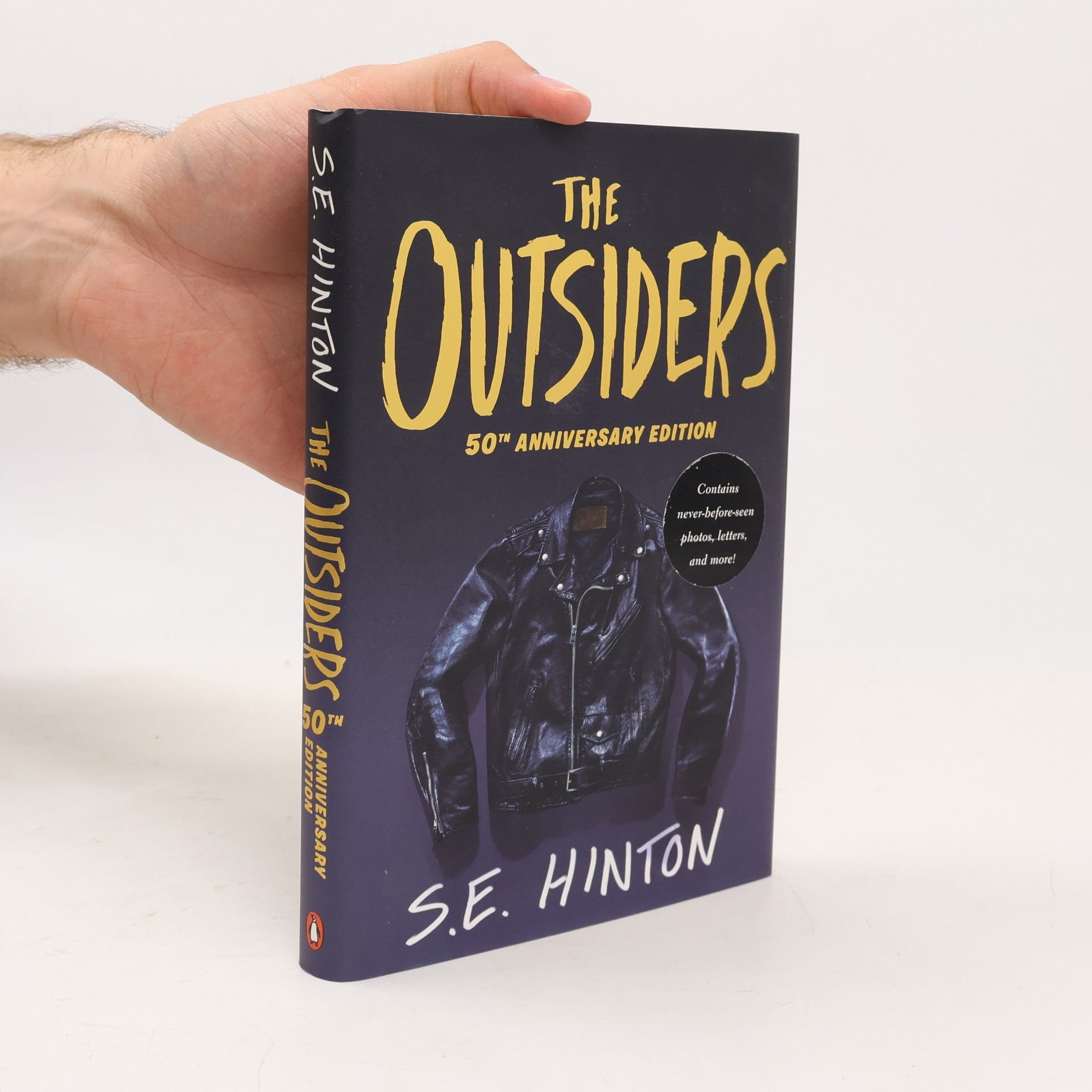 Susan E. Hinton The Outsiders. 50th Anniversary Edition