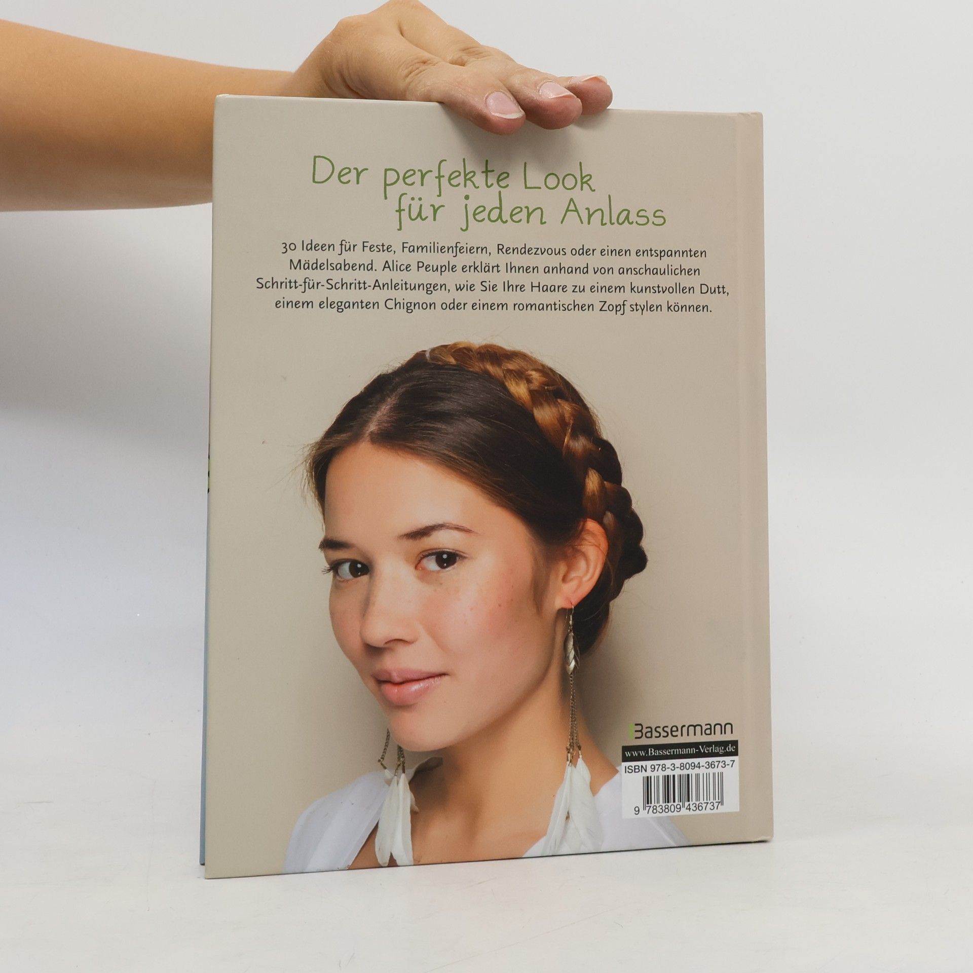 Alice Peuple Flechtfrisuren und Dutts