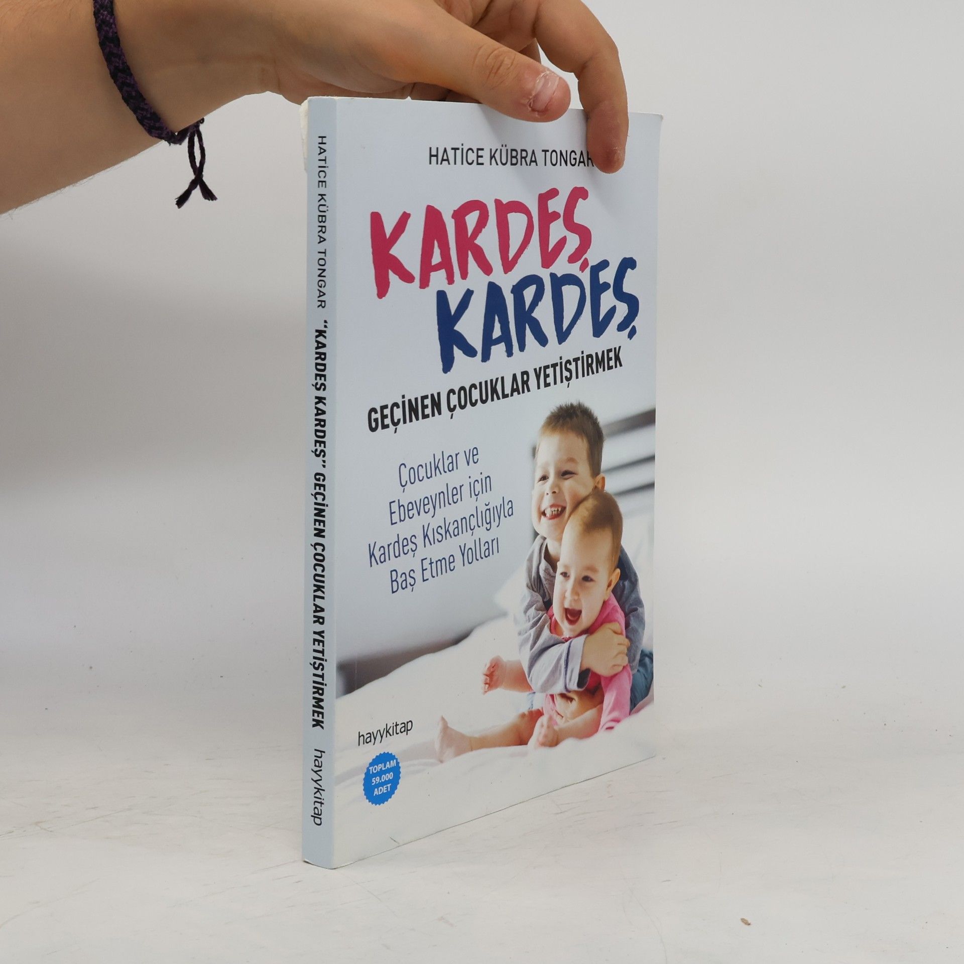 Kardeş Kardeş Geçinen Çocuklar Yetiştirmek
