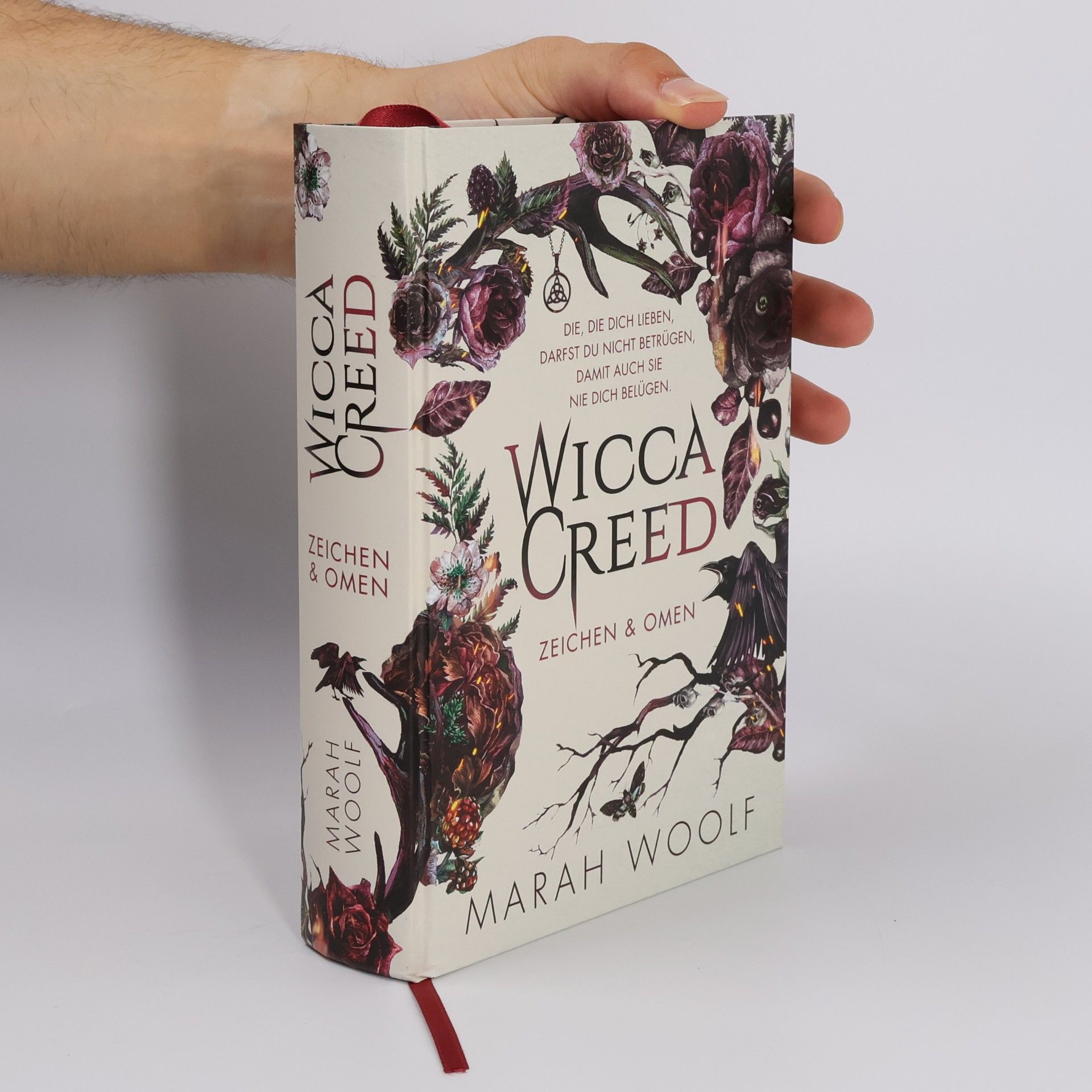Marah Woolf WiccaCreed. Zeichen & Omen