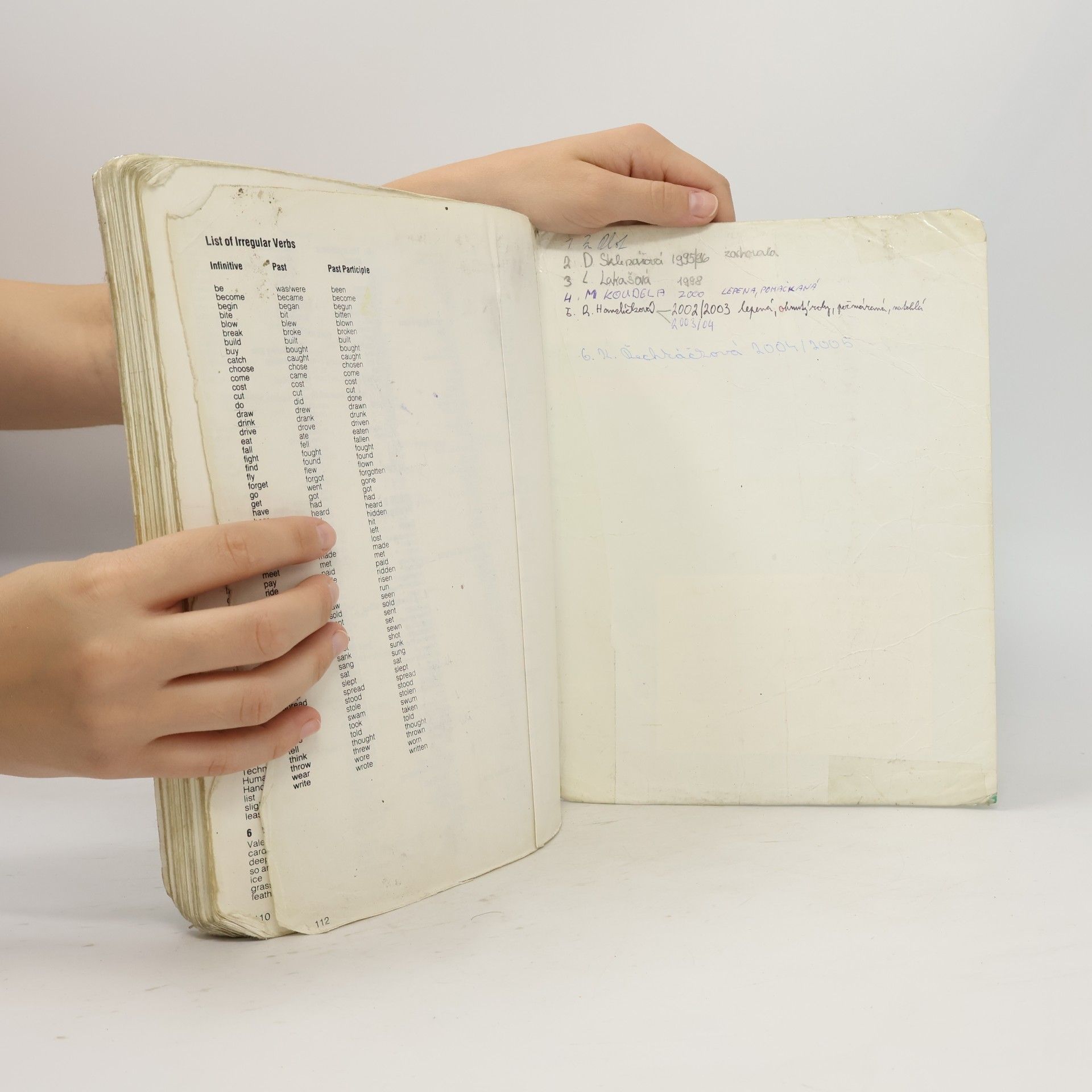 Tom Hutchinson Project English 2: Student's book