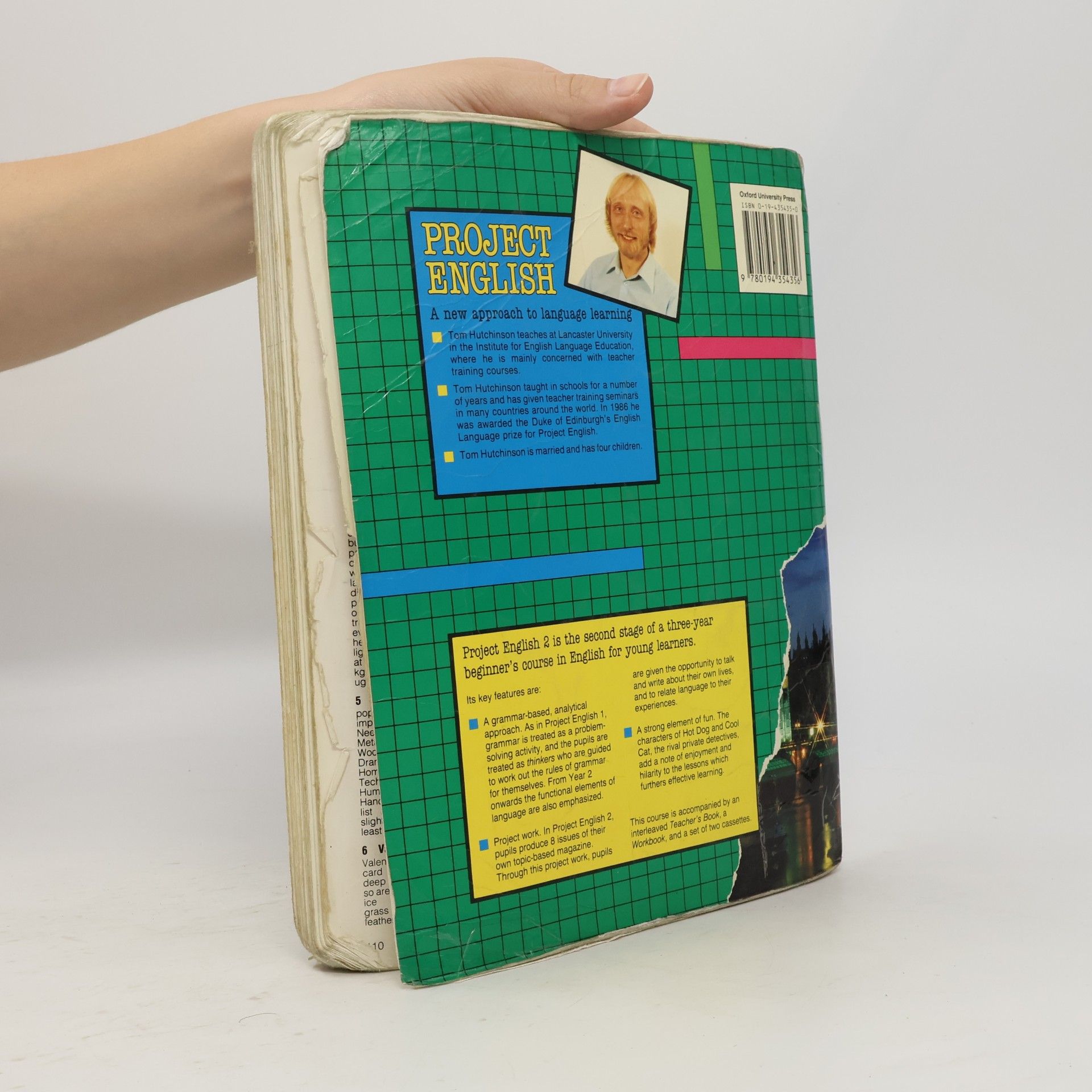 Tom Hutchinson Project English 2: Student's book