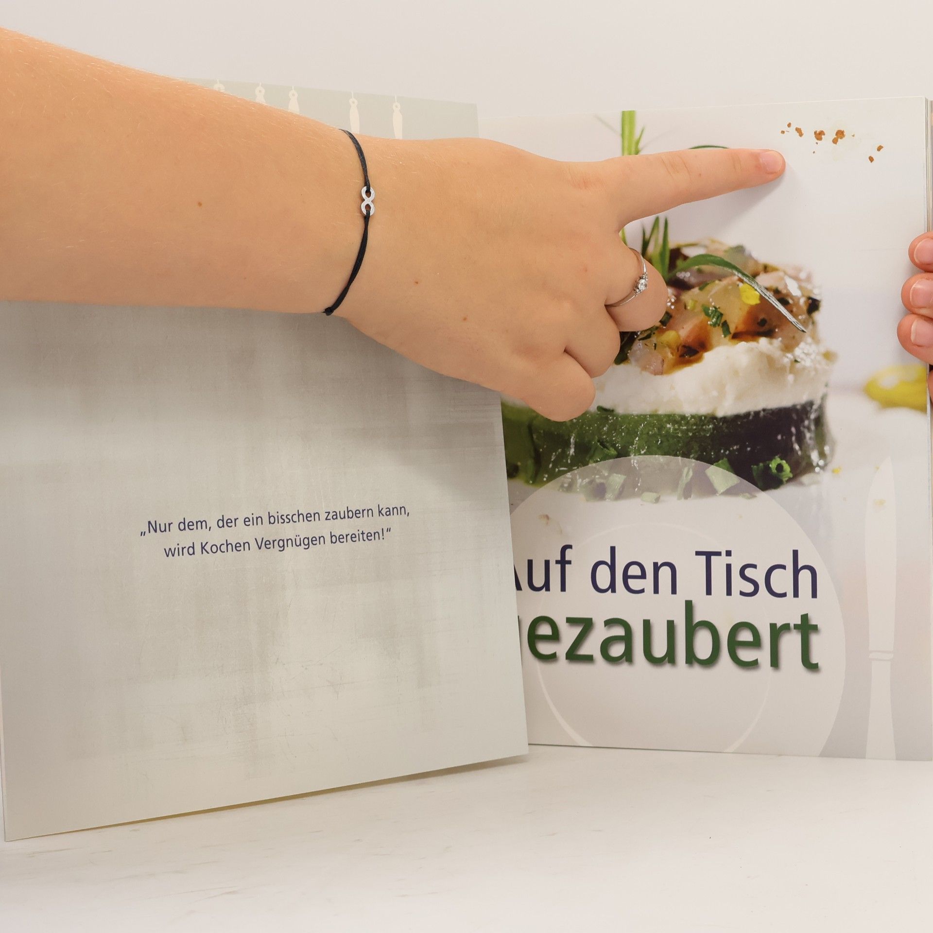 Nathalie Pernstich Auf den Tisch gezaubert