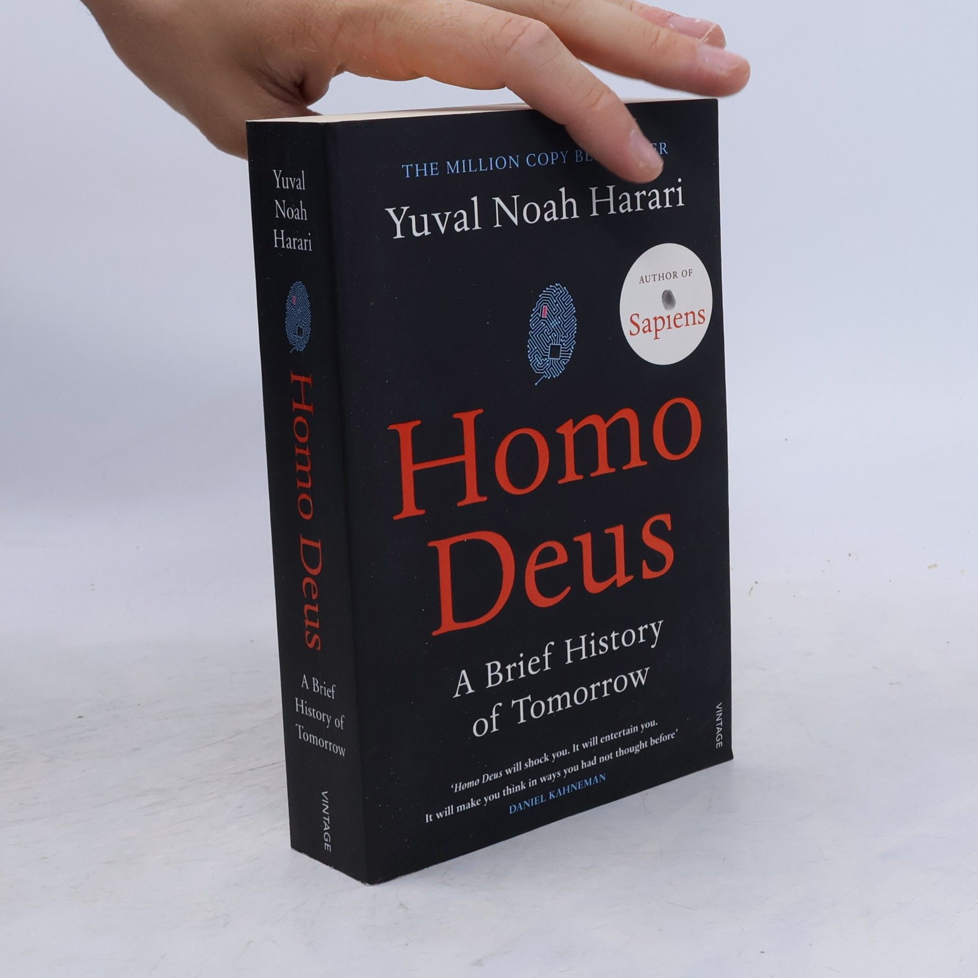 Yuval Noah Harari Homo Deus. A Brief History of Tomorrow