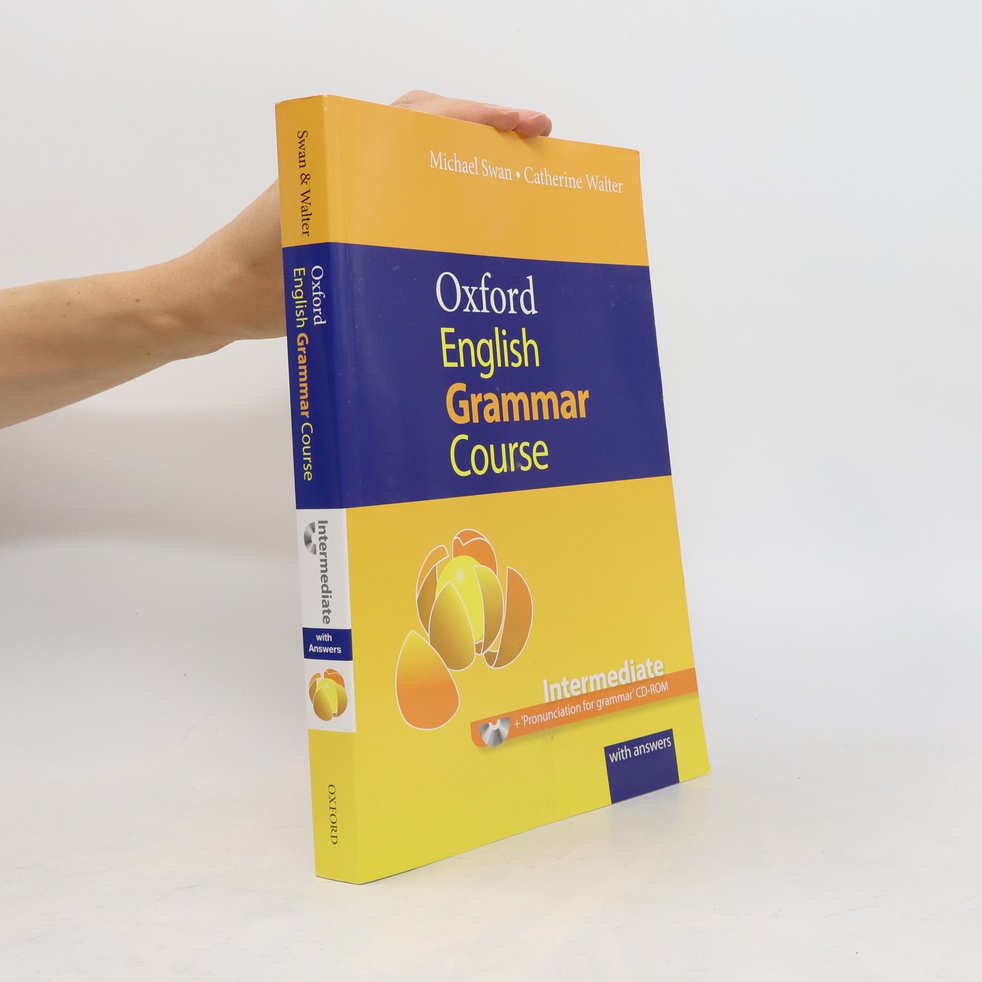 Michael Swam Oxford English grammar course. Intermediate.