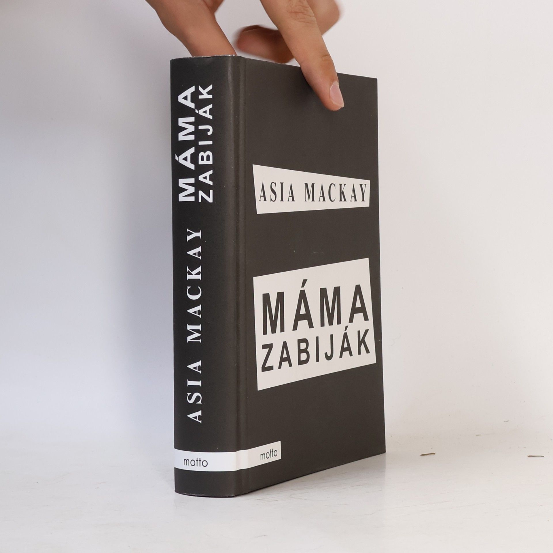 Asia Mackay Máma zabiják