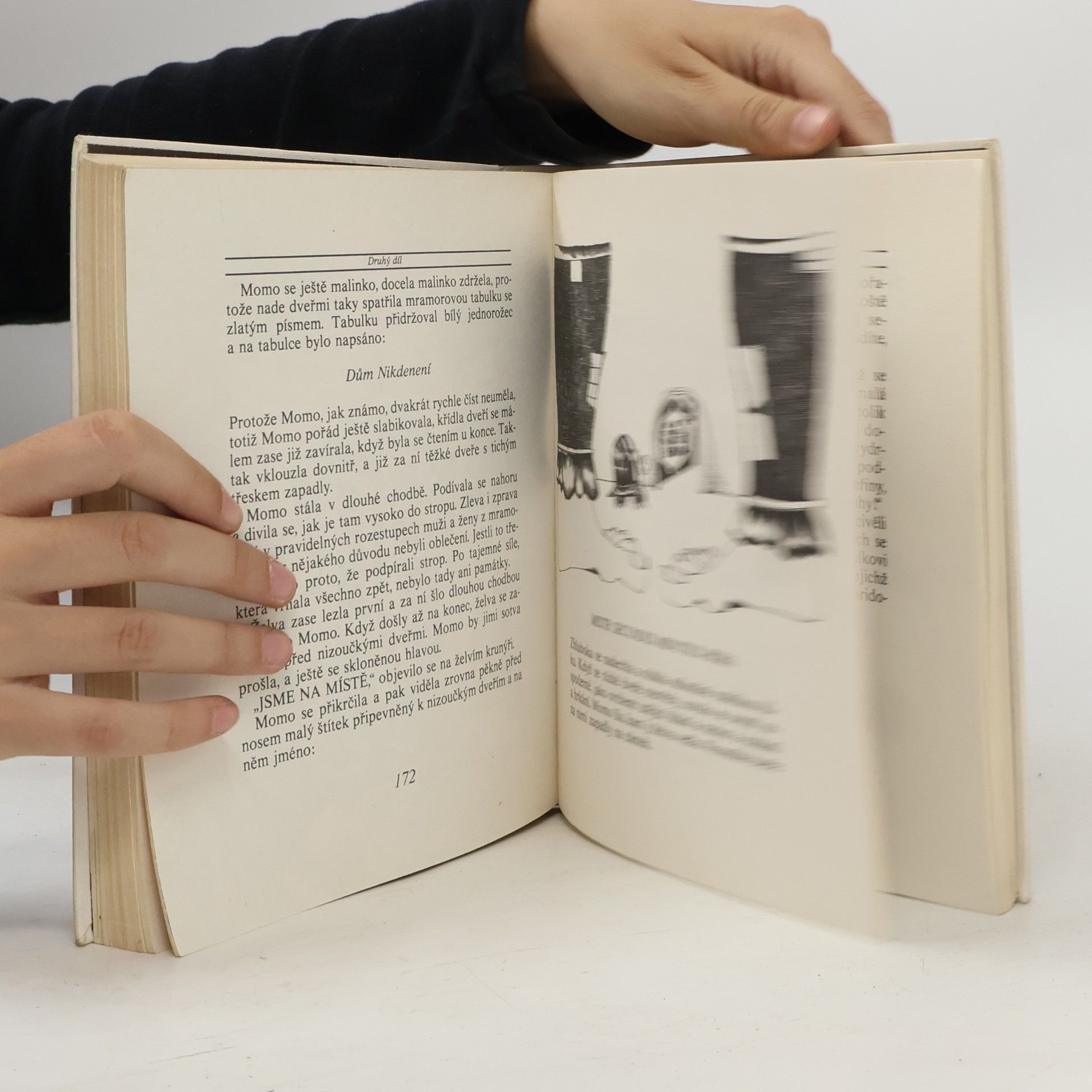 Michael Ende Děvčátko Momo a ukradený čas