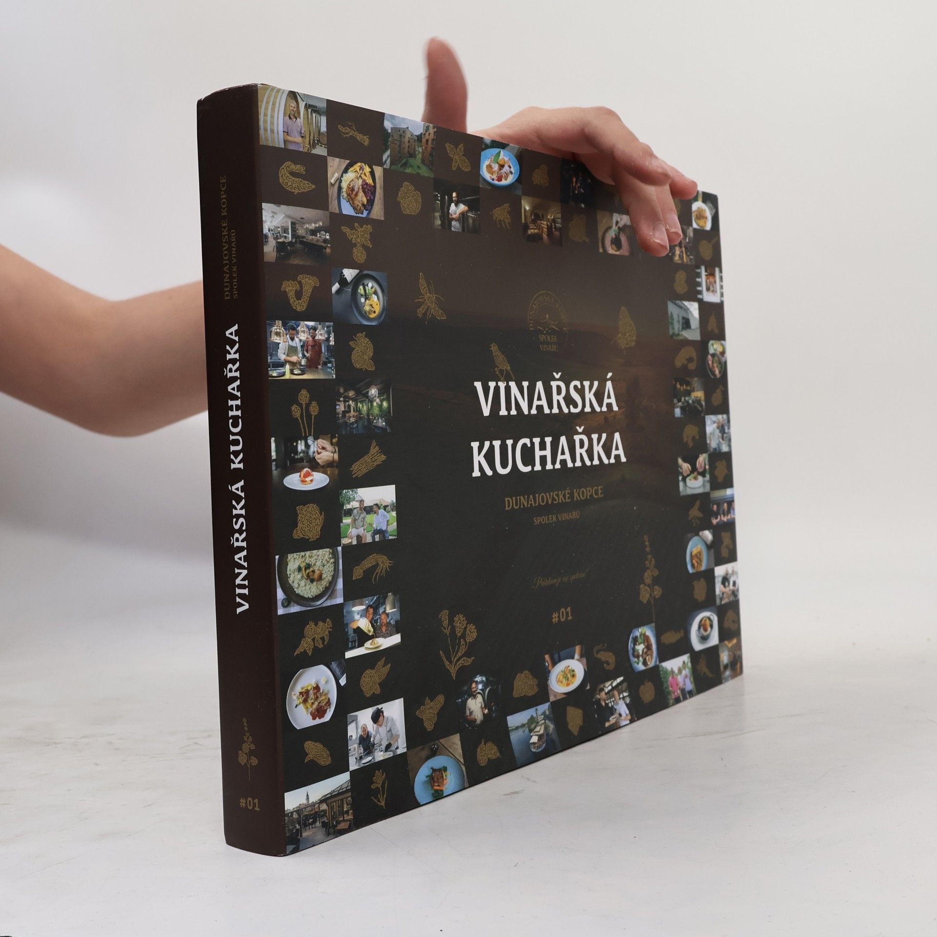 Vinařská kuchařka 01 - Dunajovské kopce