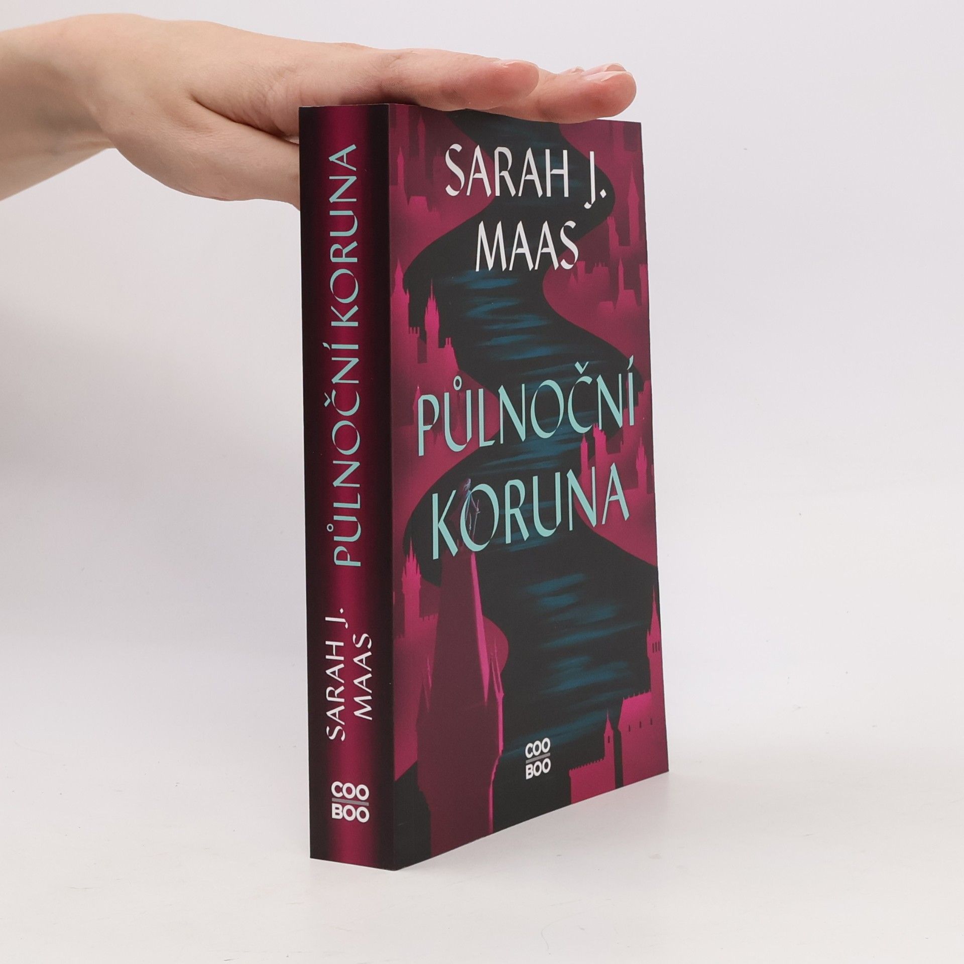 Sarah J. Maas Půlnoční koruna