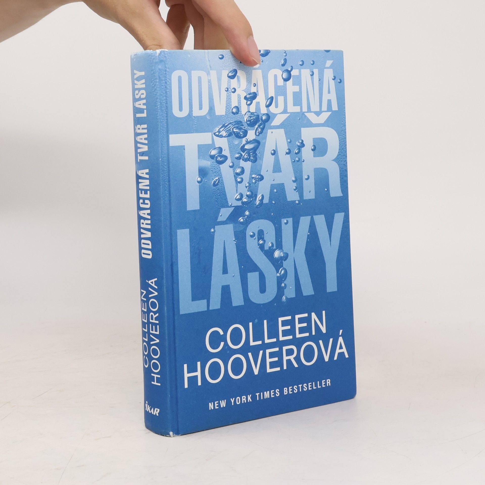 Colleen Hoover Odvrácená tvář lásky