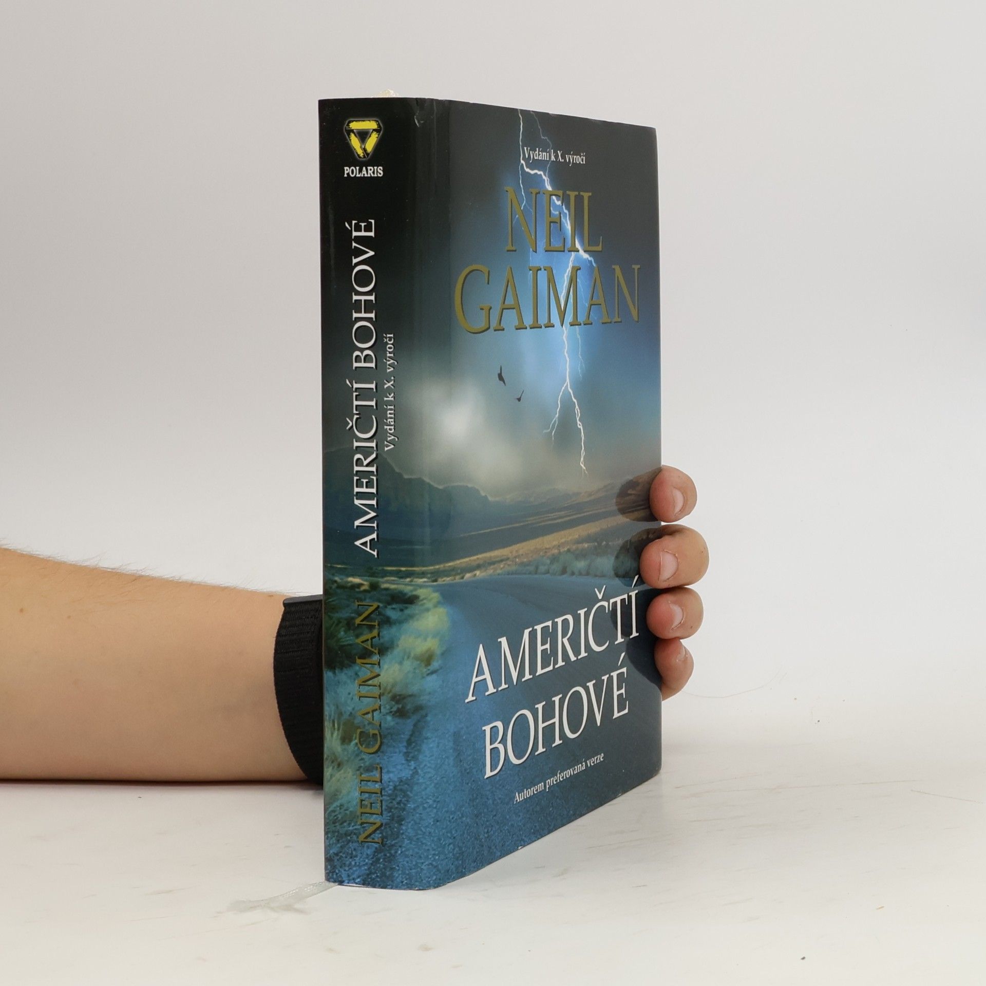 Neil Gaiman Američtí bohové