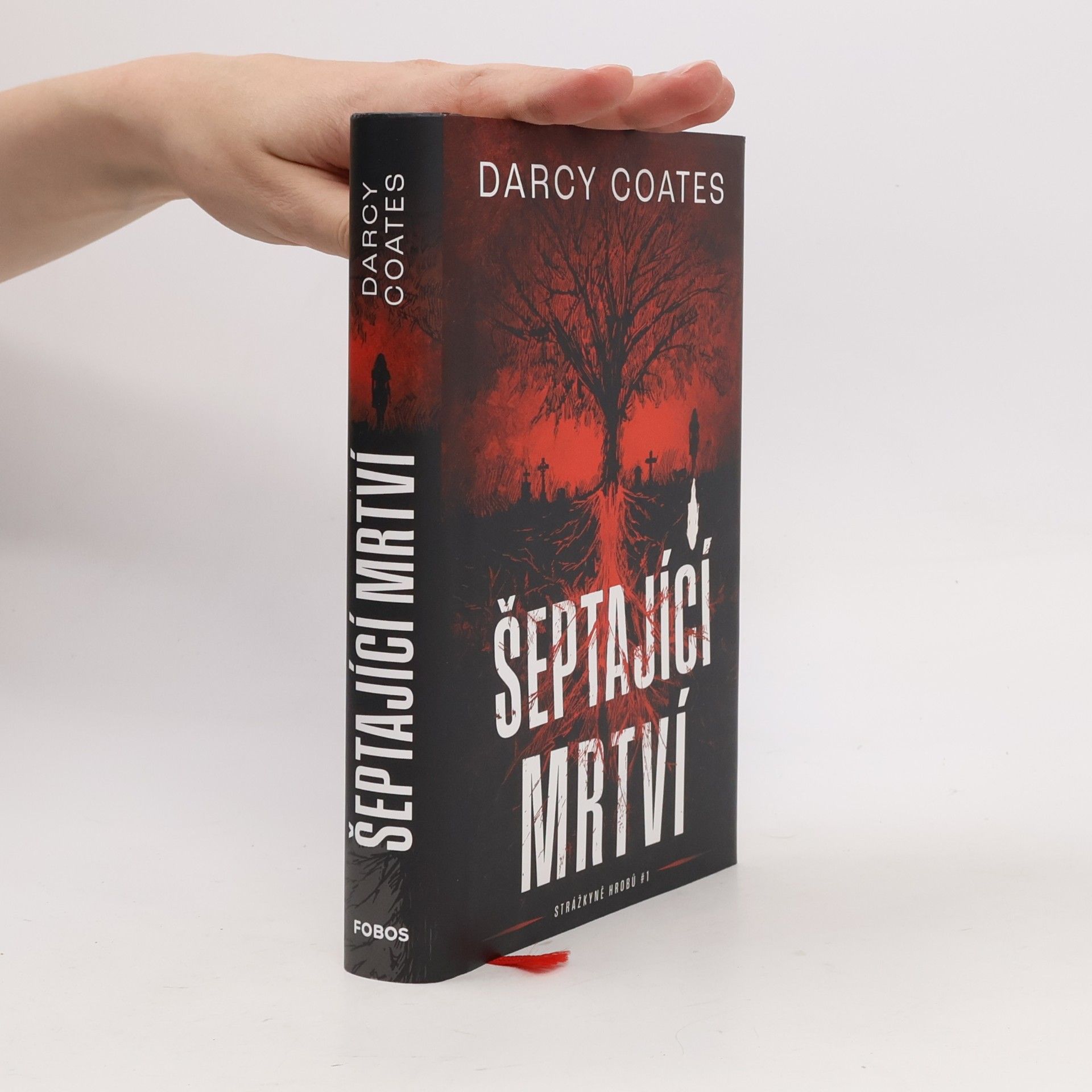 Darcy Coates Šeptající mrtví