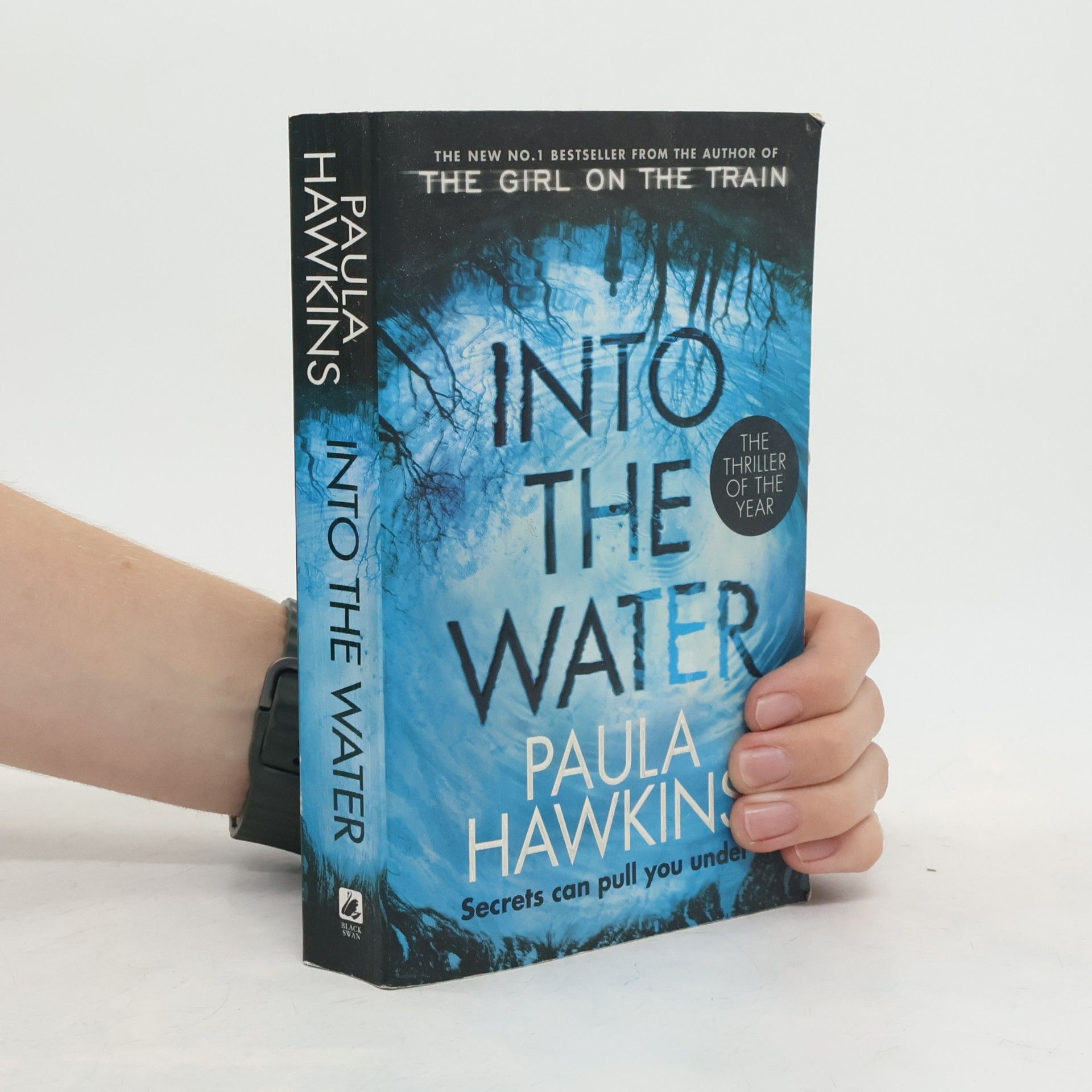 Paula Hawkins Into the water