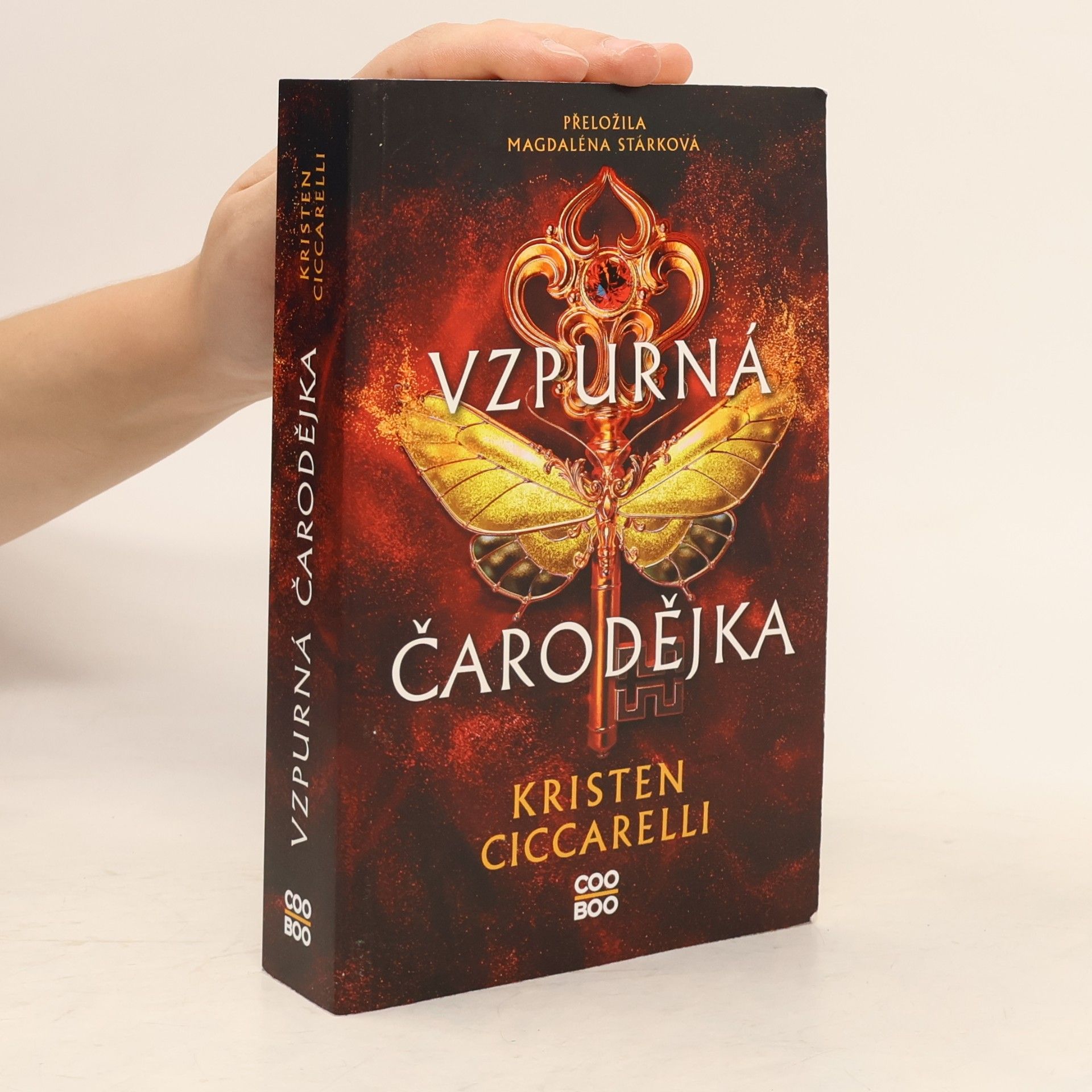 Kristen Ciccarelli Vzpurná čarodějka