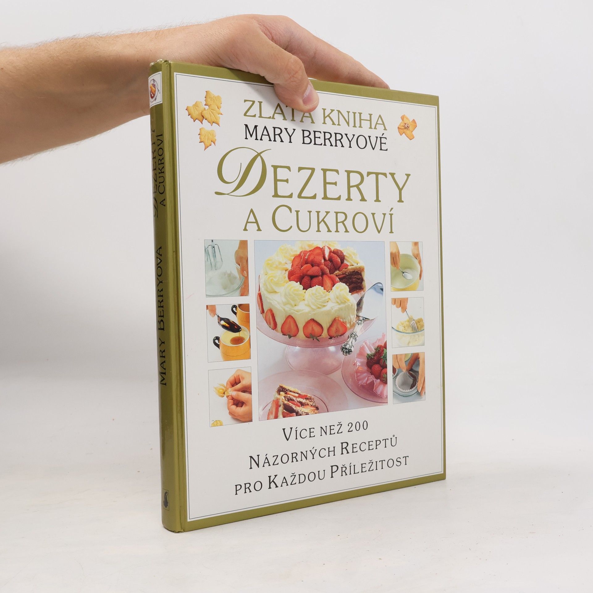 Mary Berry Dezerty a cukroví