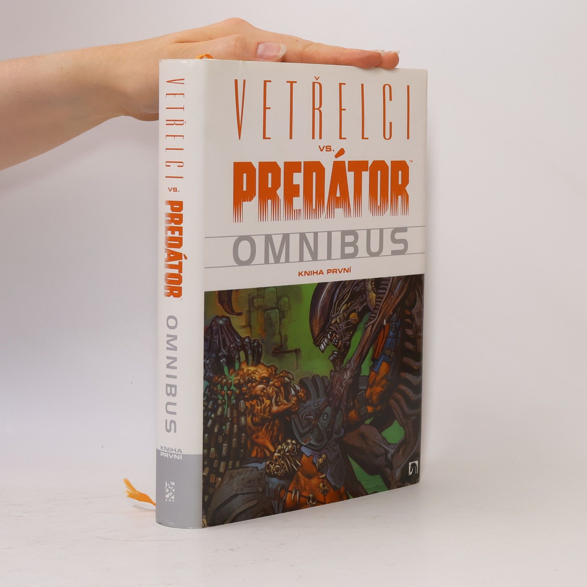 Phill Norwood Vetřelci vs. Predátor. Kniha první
