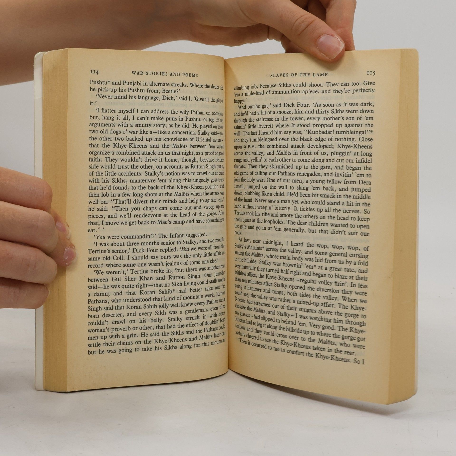 Rudyard Kipling World's Classics: War Stories and Poems