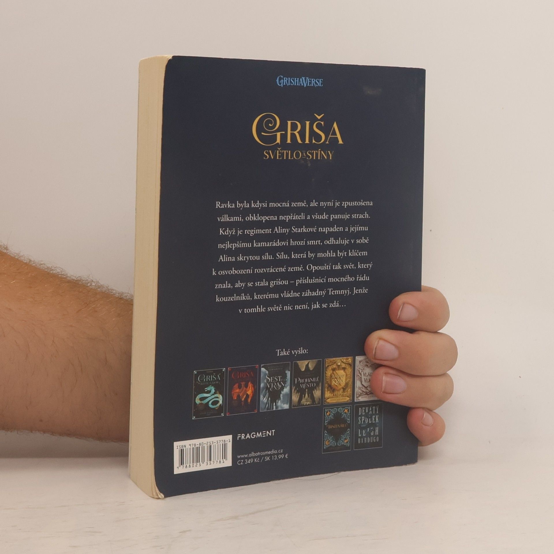 Leigh Bardugo Griša. Světlo a stíny