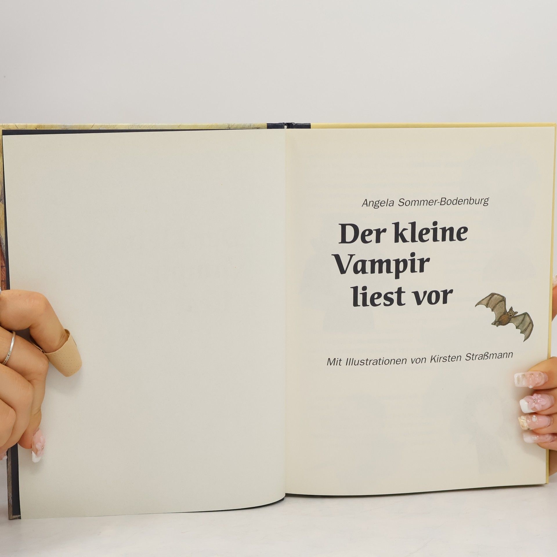 Angela Sommer-Bodenburg Der kleine Vampir liest vor