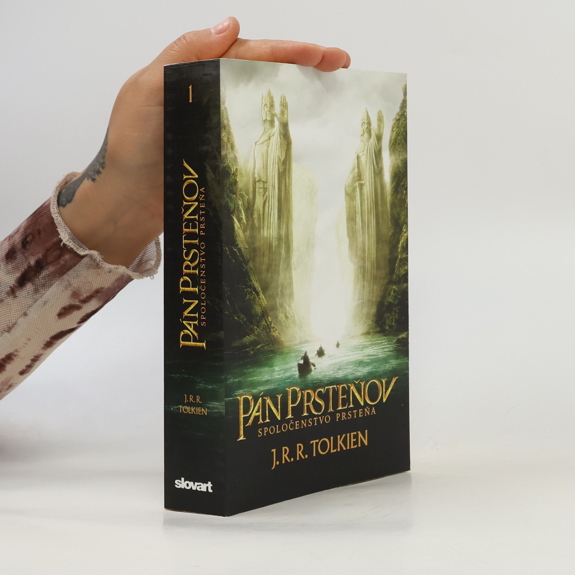 J. R. R. Tolkien Pán prsteňov 1. Spoločenstvo prsteňa