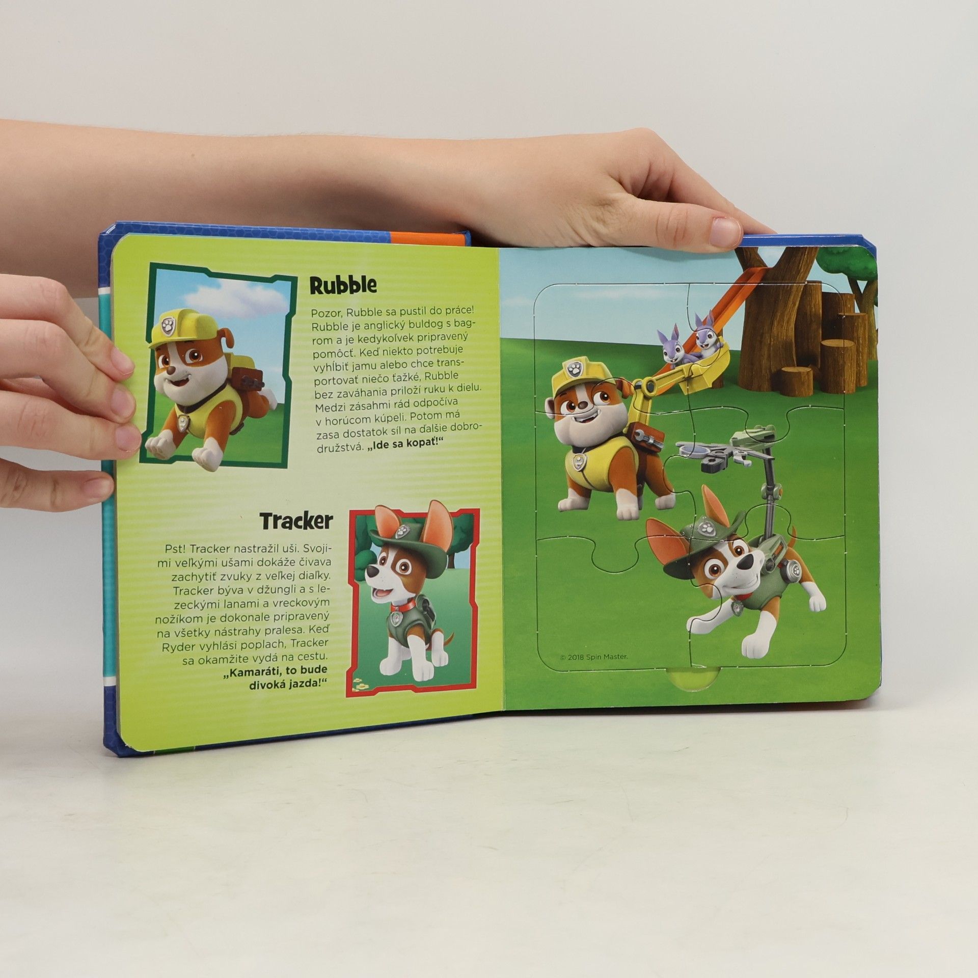 Autorenkollektiv Tlapková patrola - knížka s puzzle