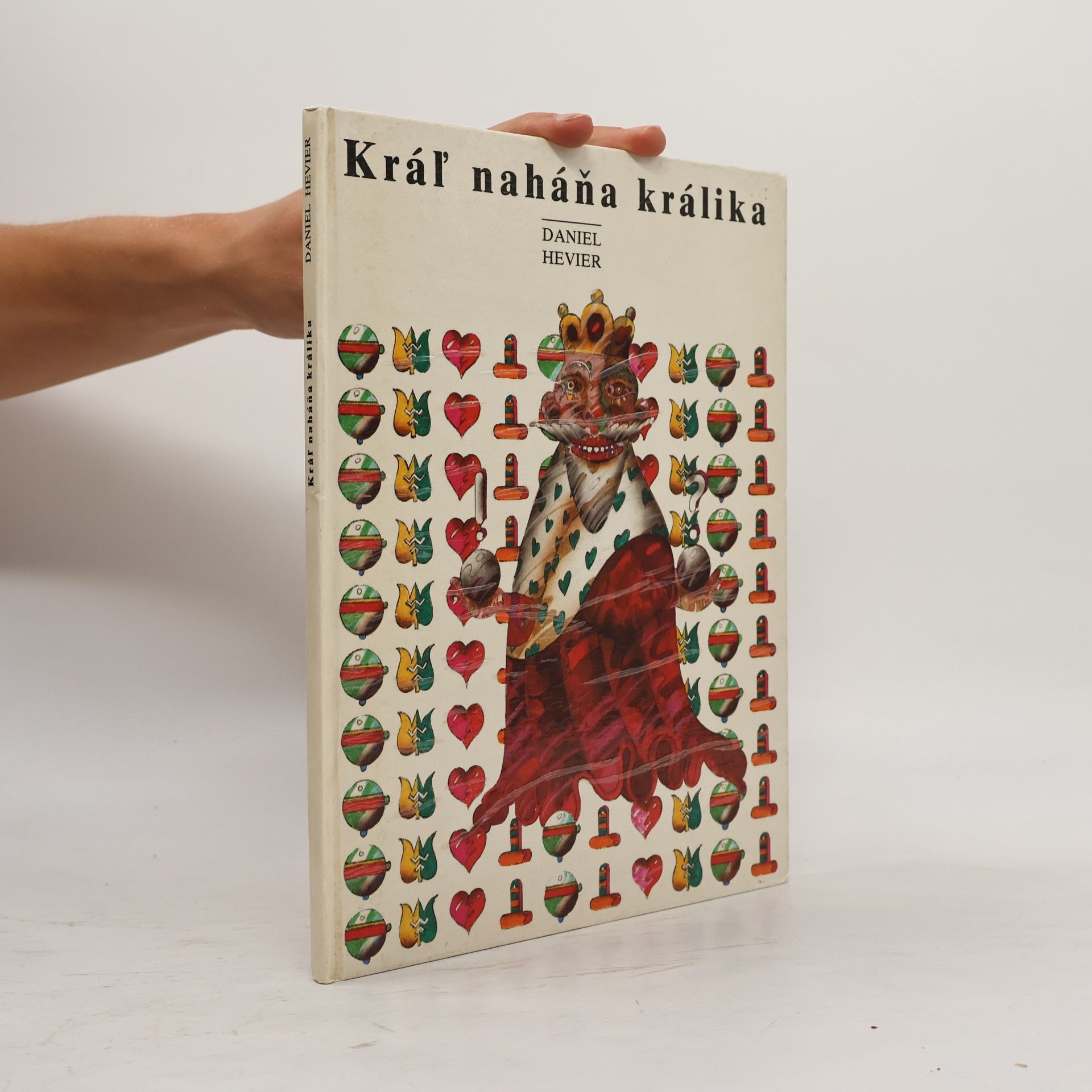 Daniel Hevier Kráľ naháňa králika