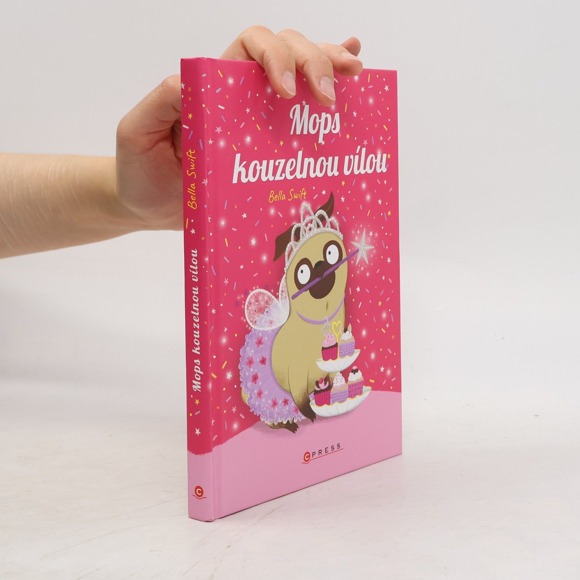 Bella Swift Mops kouzelnou vílou