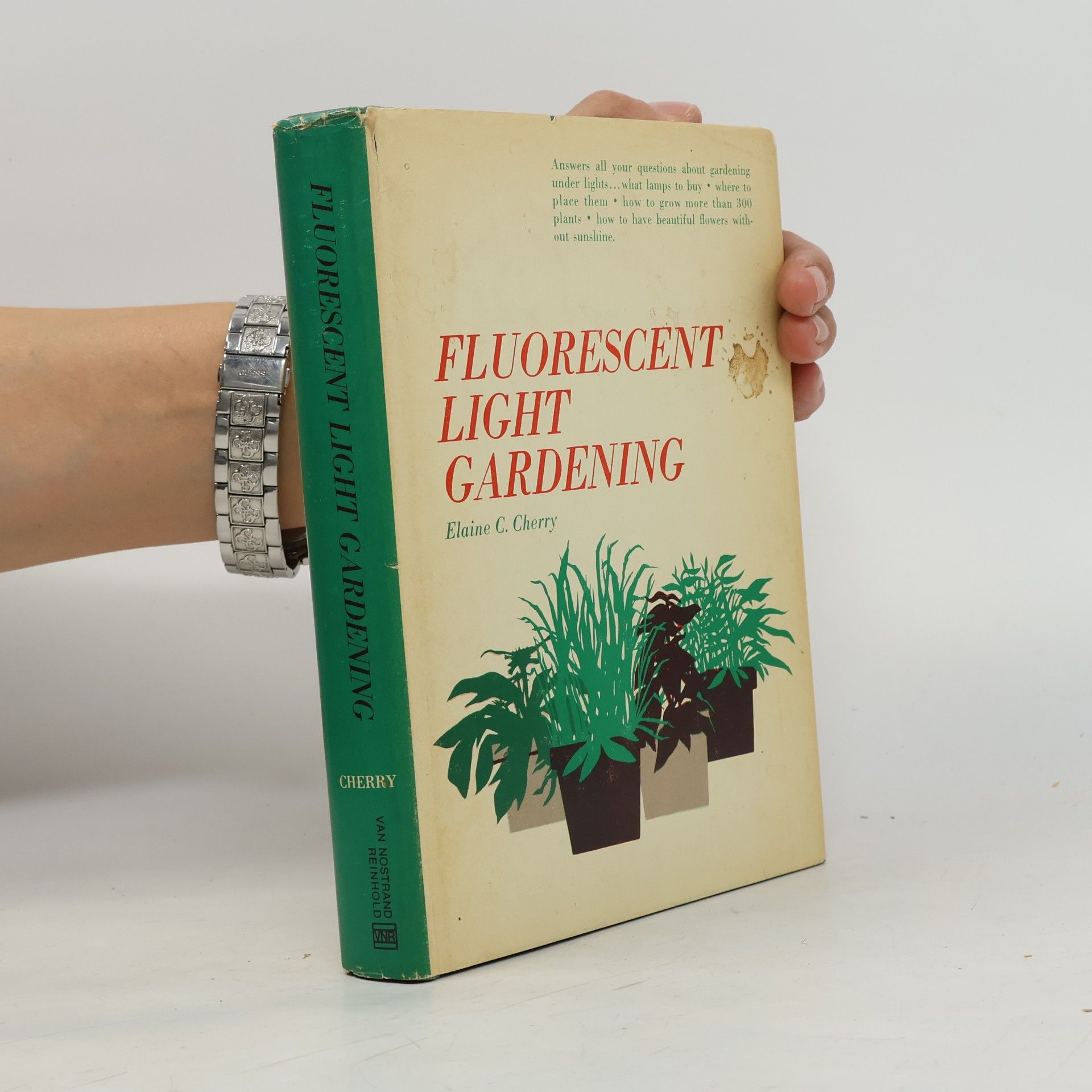 Fluorescent Light Gardening
