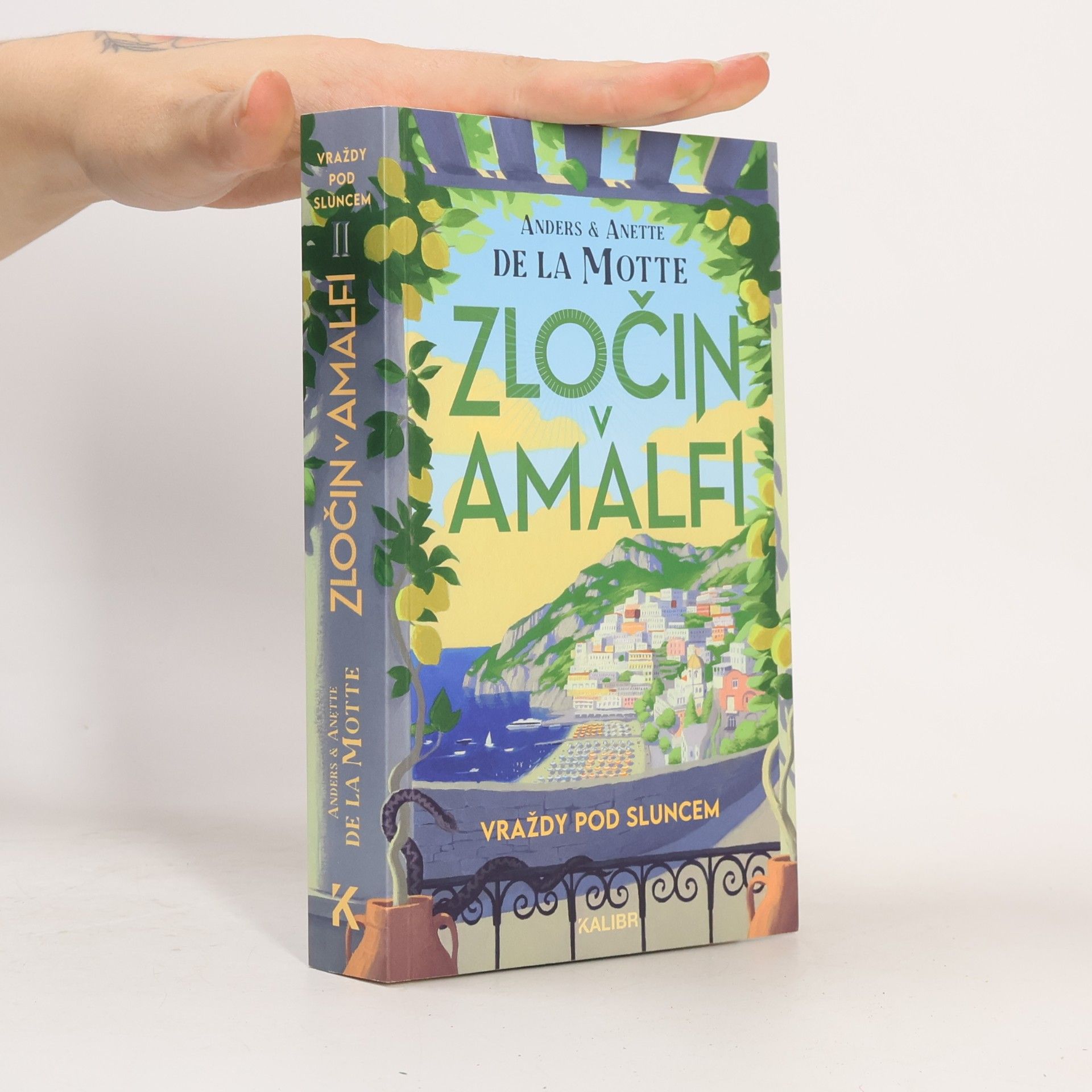 Anette De la Motte Vraždy pod sluncem II: Zločin v Amalfi