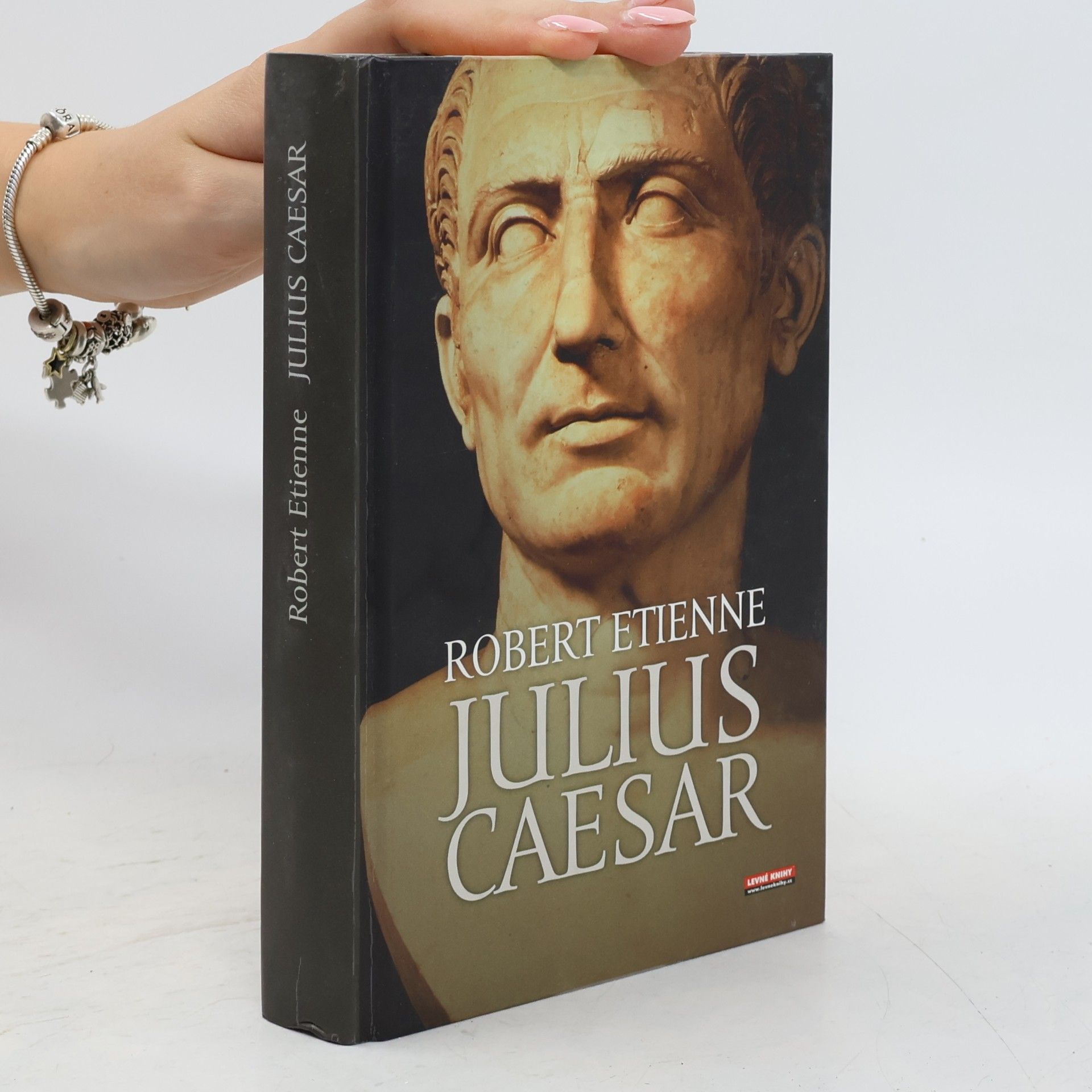 Robert Étienne Julius Caesar