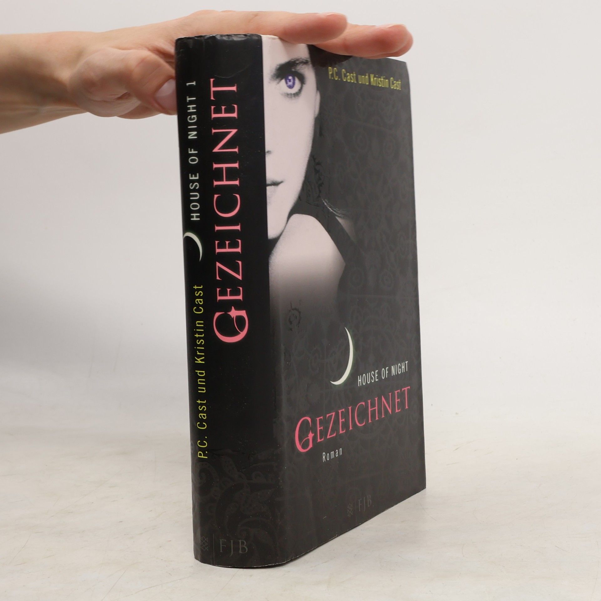 P. C. Castová House of Night 1. Gezeichnet