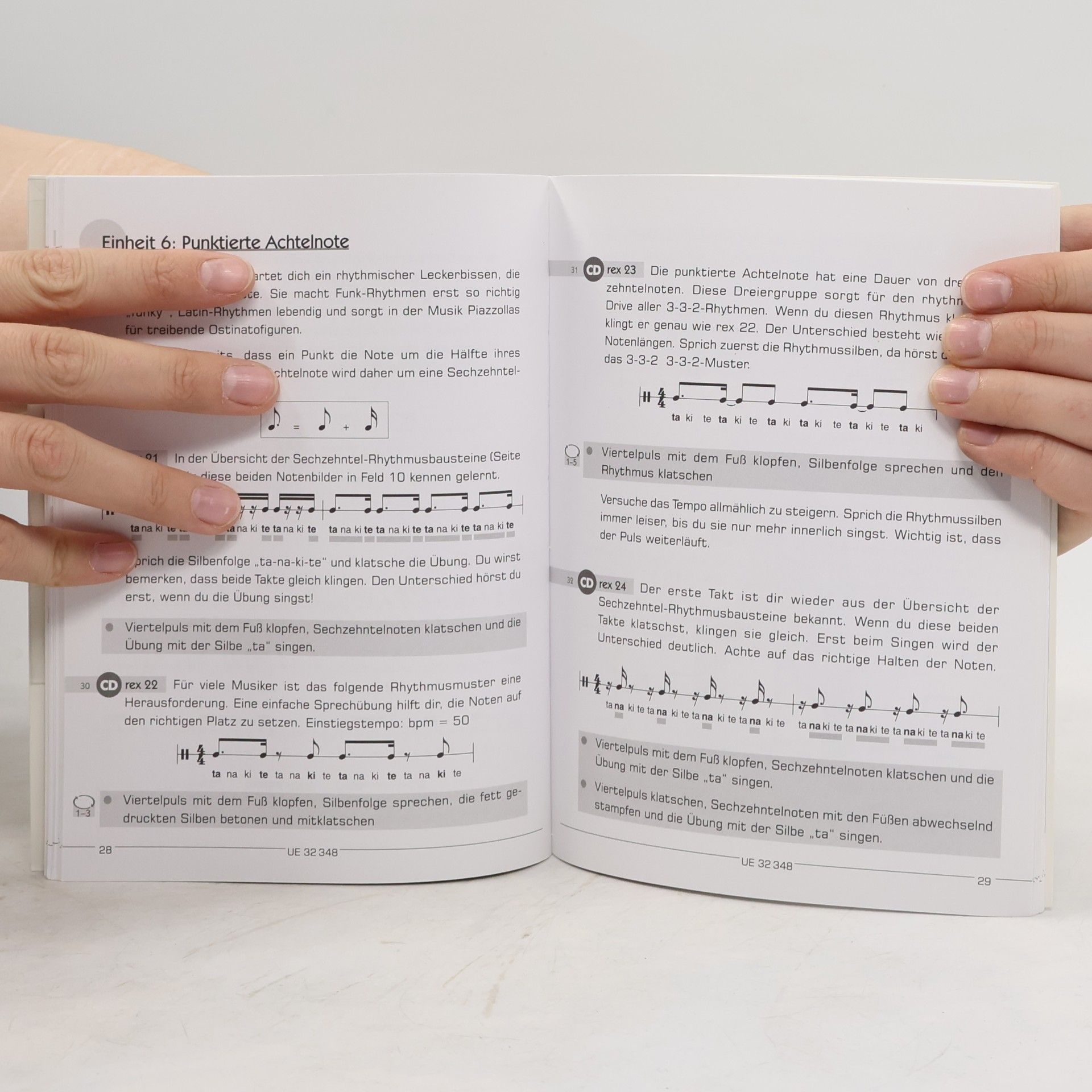 Richard Filz Rhythm Coach 2 mit CD: Der neue Pocket-Trainer für Überall und Jederzeit - ohne Instrument: Rhythmisch fit mit Clap-, Stomp- and Sing-Alongs. Band 2. ... Sänger und Tänzer. Ausgabe mit CD.