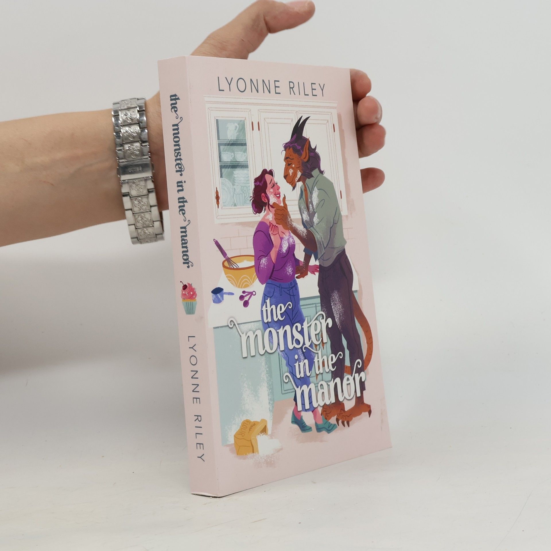 Riley, Lyonne The Monster in the Manor: A Contemporary Beauty & the Beast Retelling