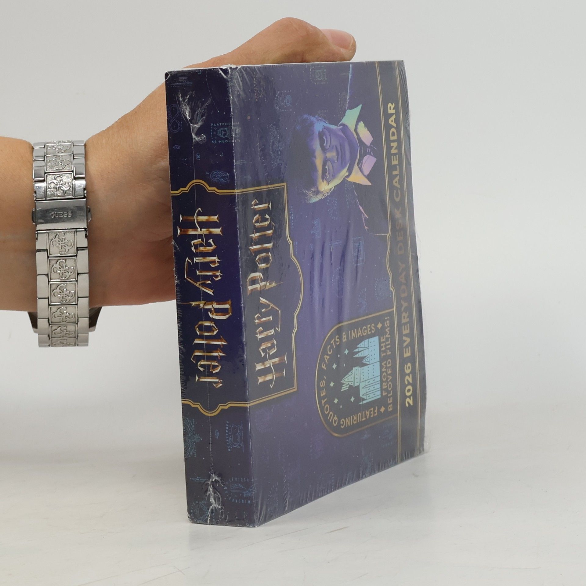 Autorenkollektiv Harry Potter Tagesabreißkalender 2026: Magischer Kalender für jeden Tag mit Zitaten, Bildern und spannenden Details aus der Filmreihe. Tischkalender ... Auch zum Aufhängen (Tagesabreißkalender Heye)