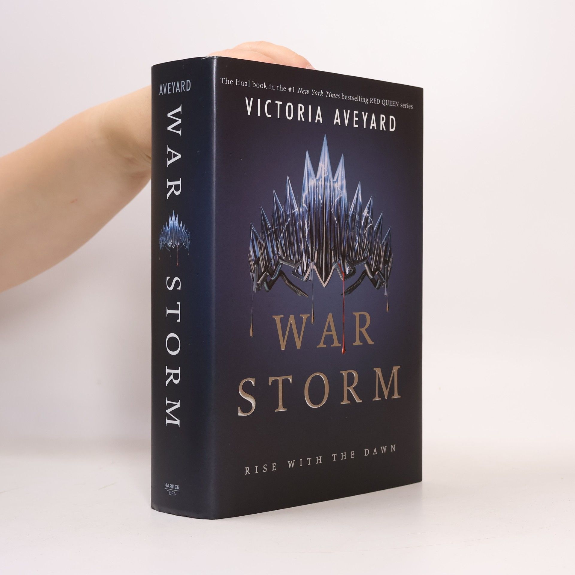 Victoria Aveyard War Storm