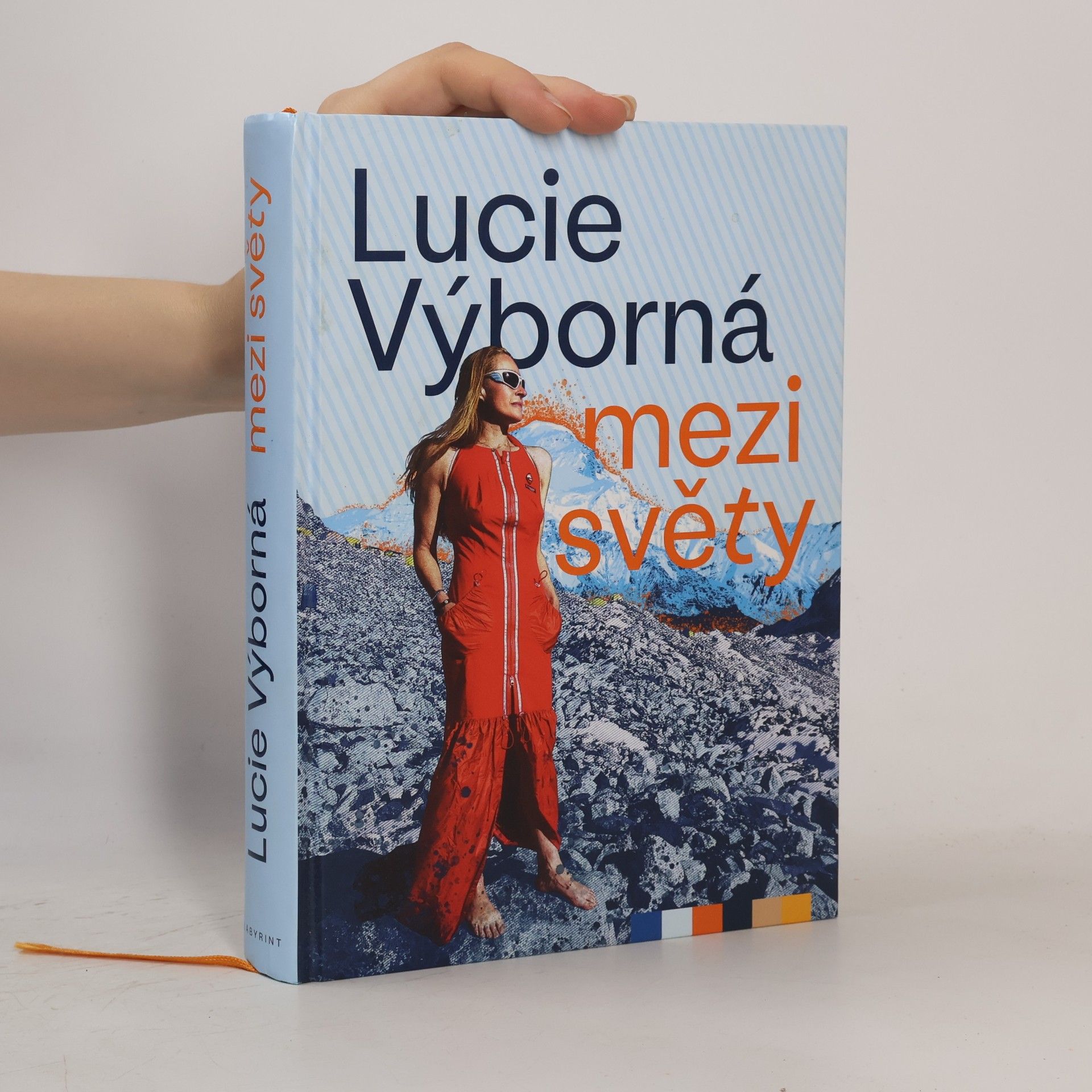 Lucie Výborná Mezi světy