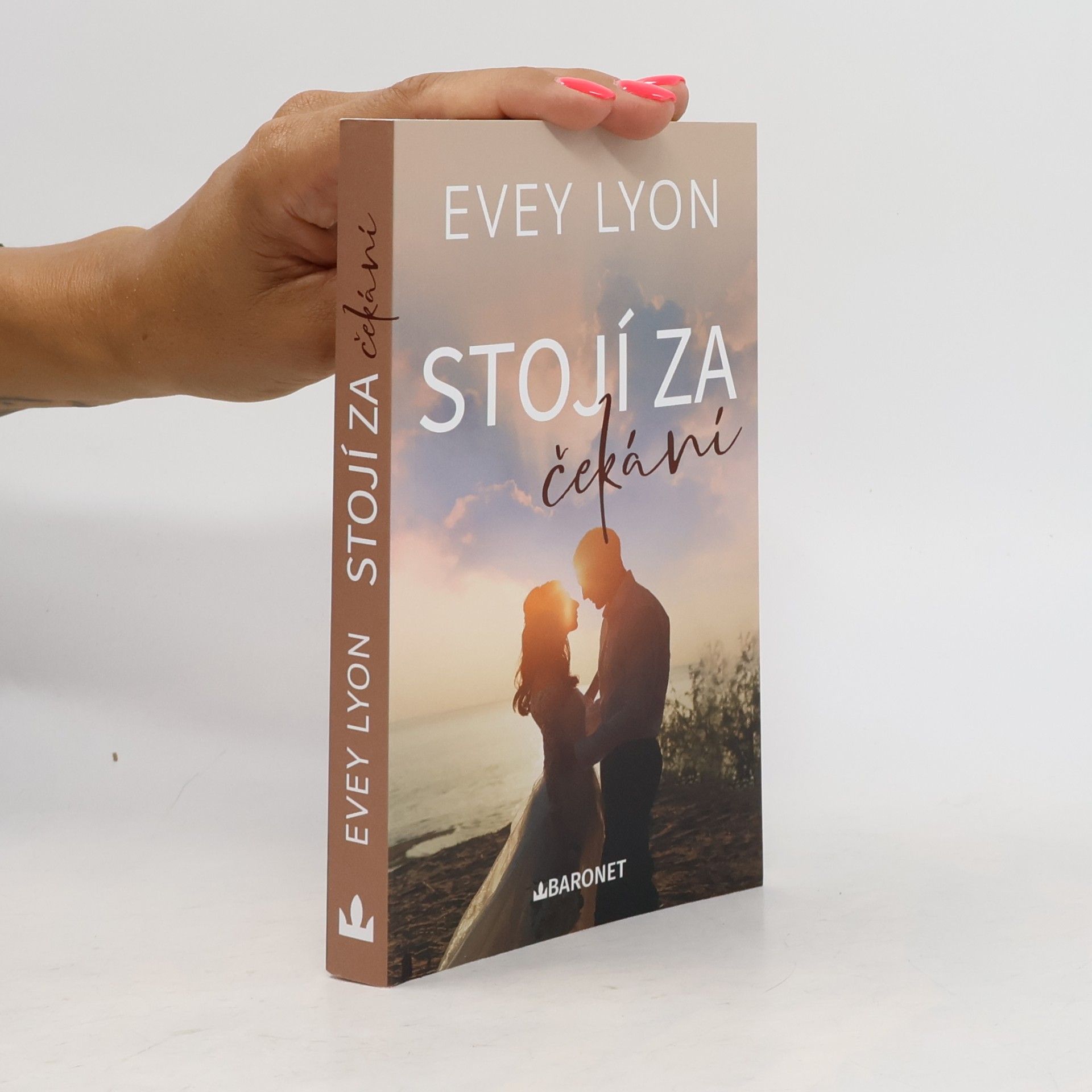 Evey Lyon Stojí za čekání