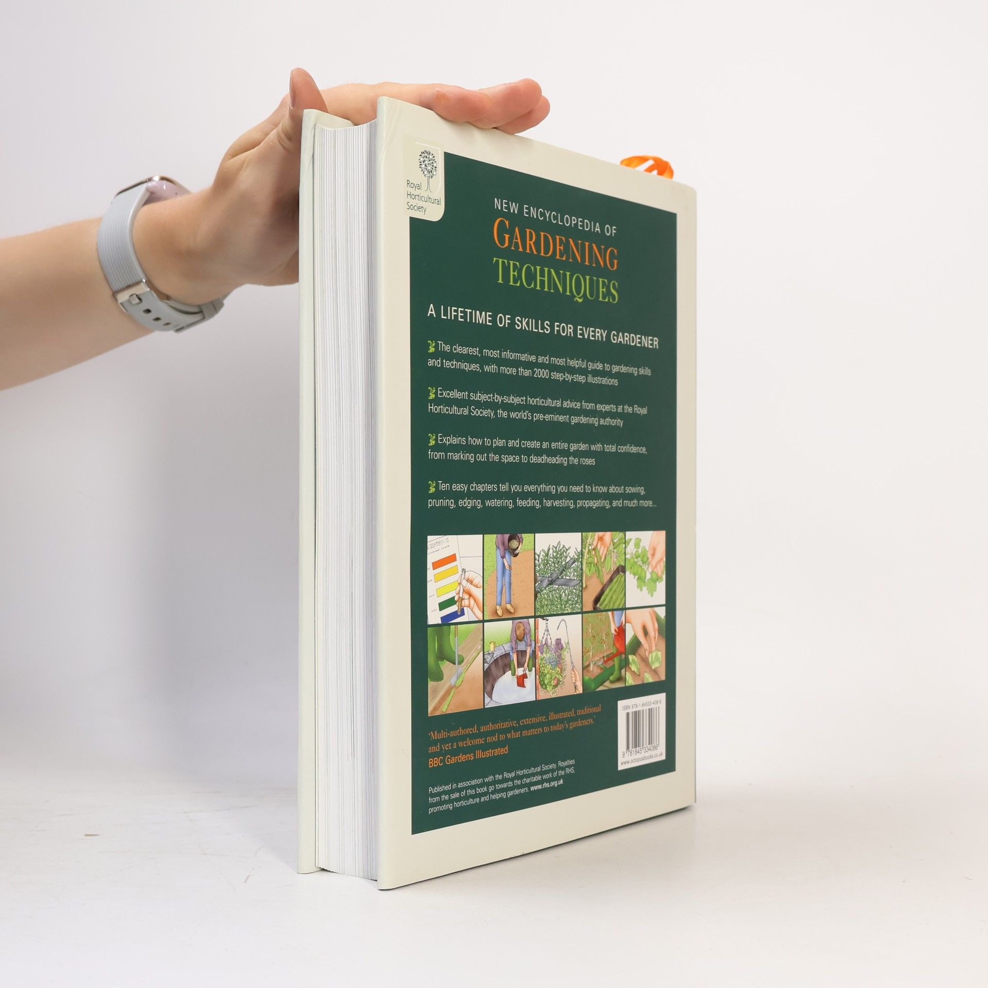 Simon Akeroyd RHS New Encyclopedia of Gardening Techniques