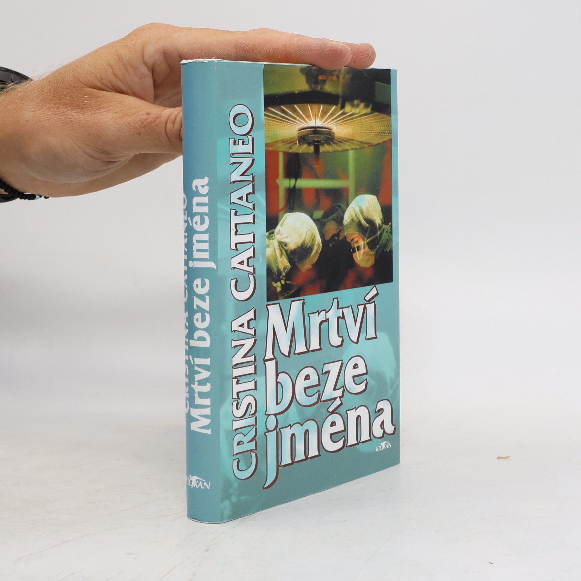 Mrtví beze jména
