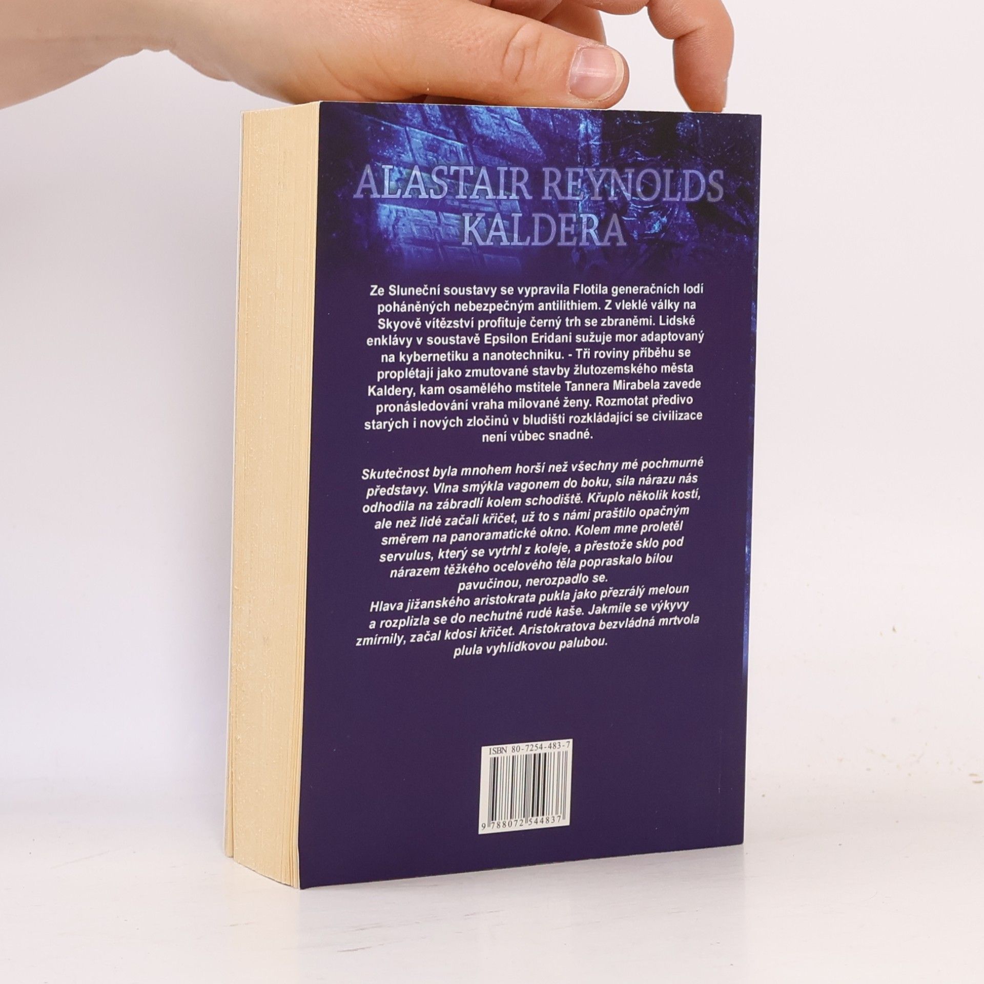 Alastair Reynolds Kaldera. Kniha první