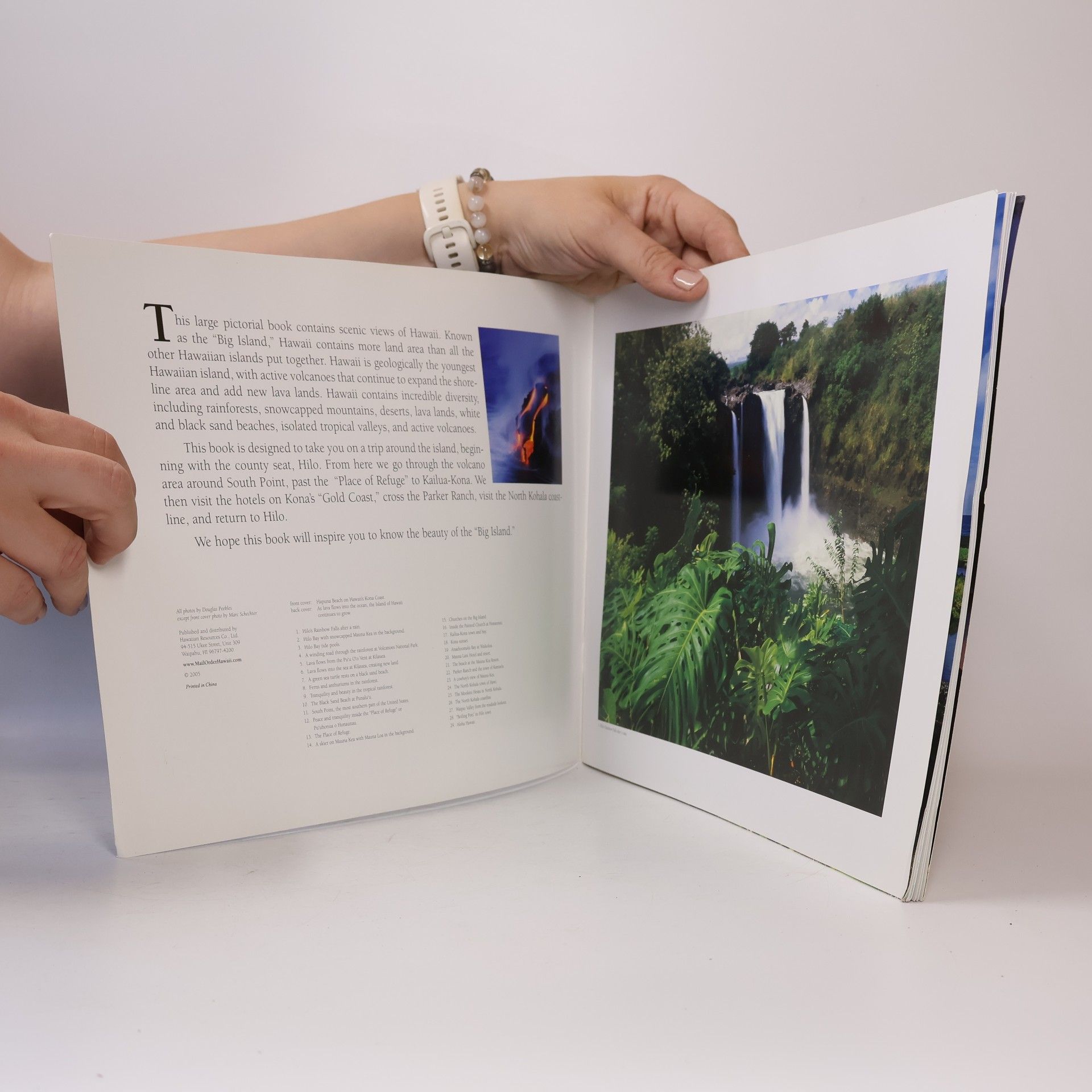 Douglas Peebles Island of Hawaii Viewbook