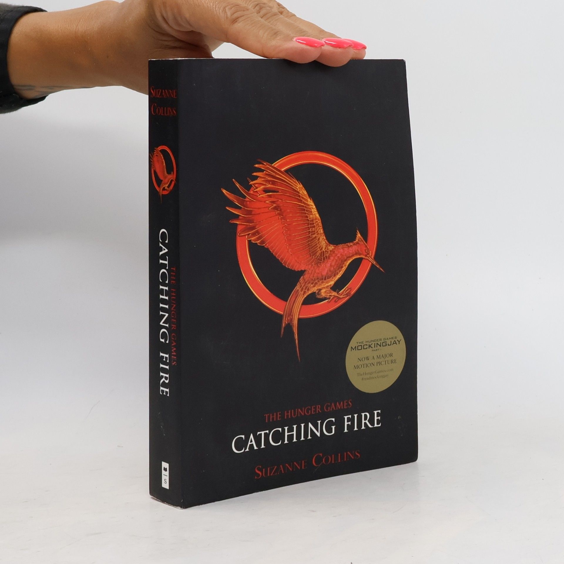 Suzanne Collinsová Catching Fire