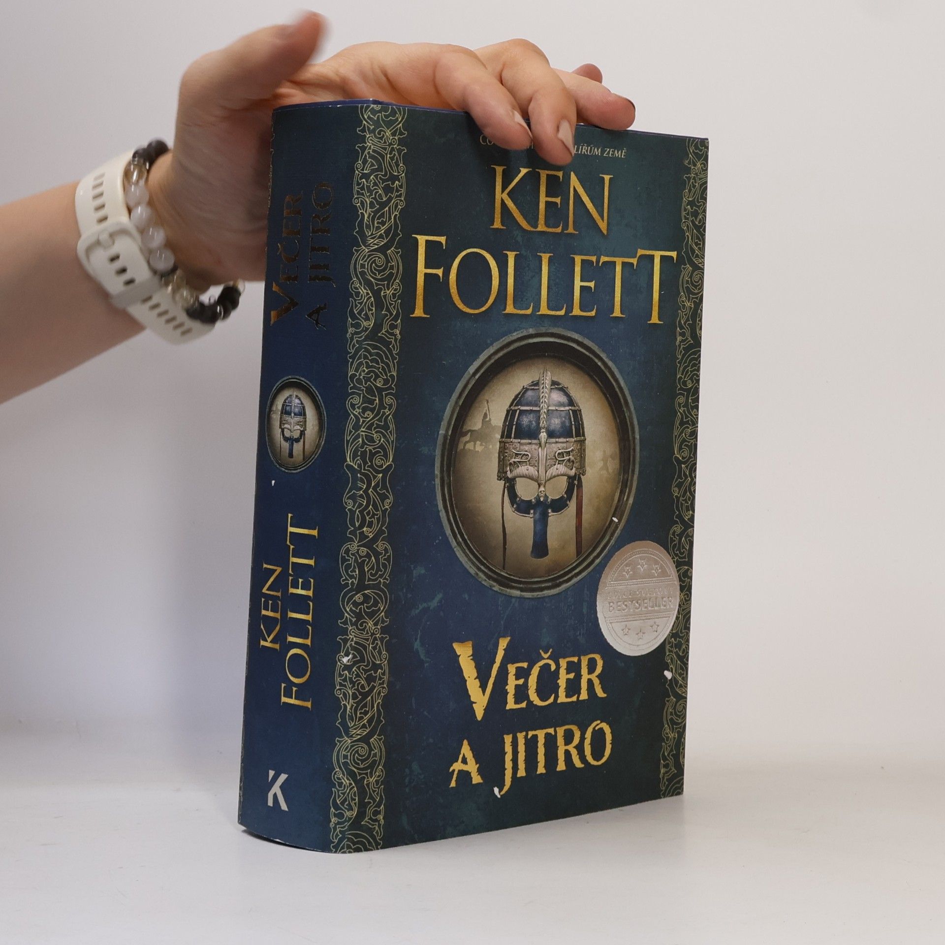 Ken Follett Večer a jitro