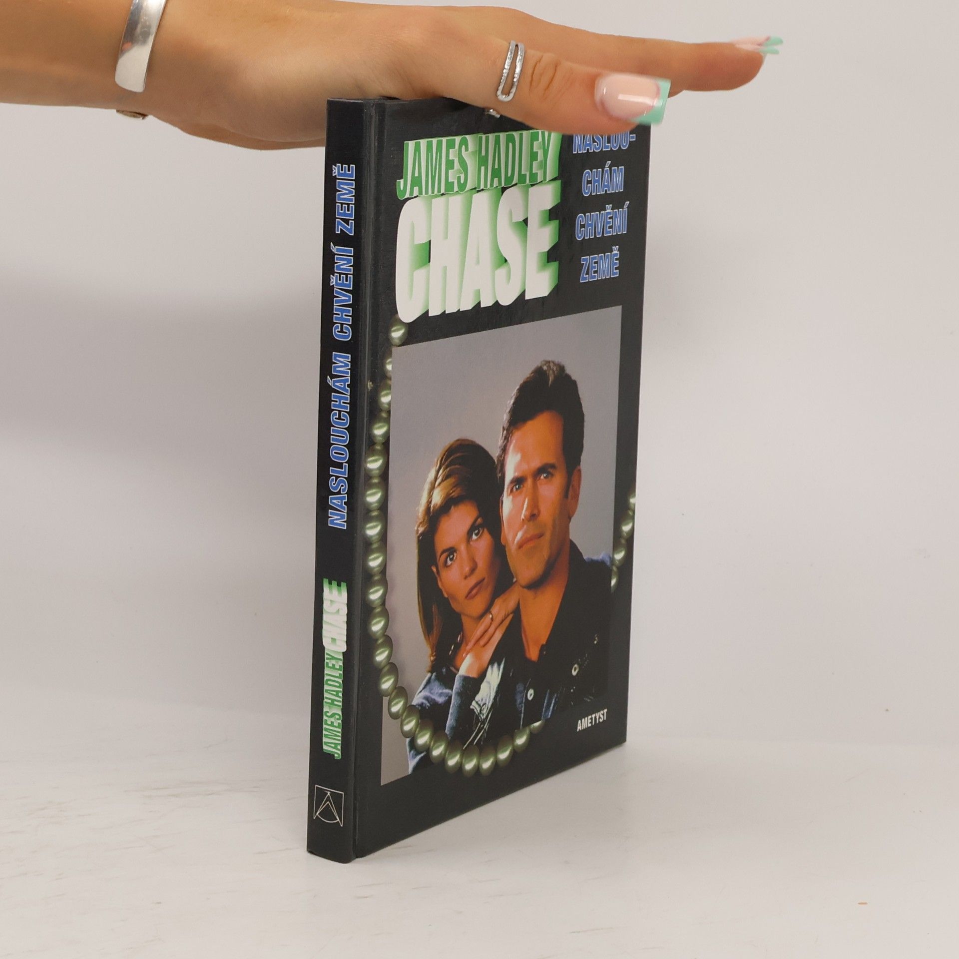 James Hadley Chase Naslouchám chvění země