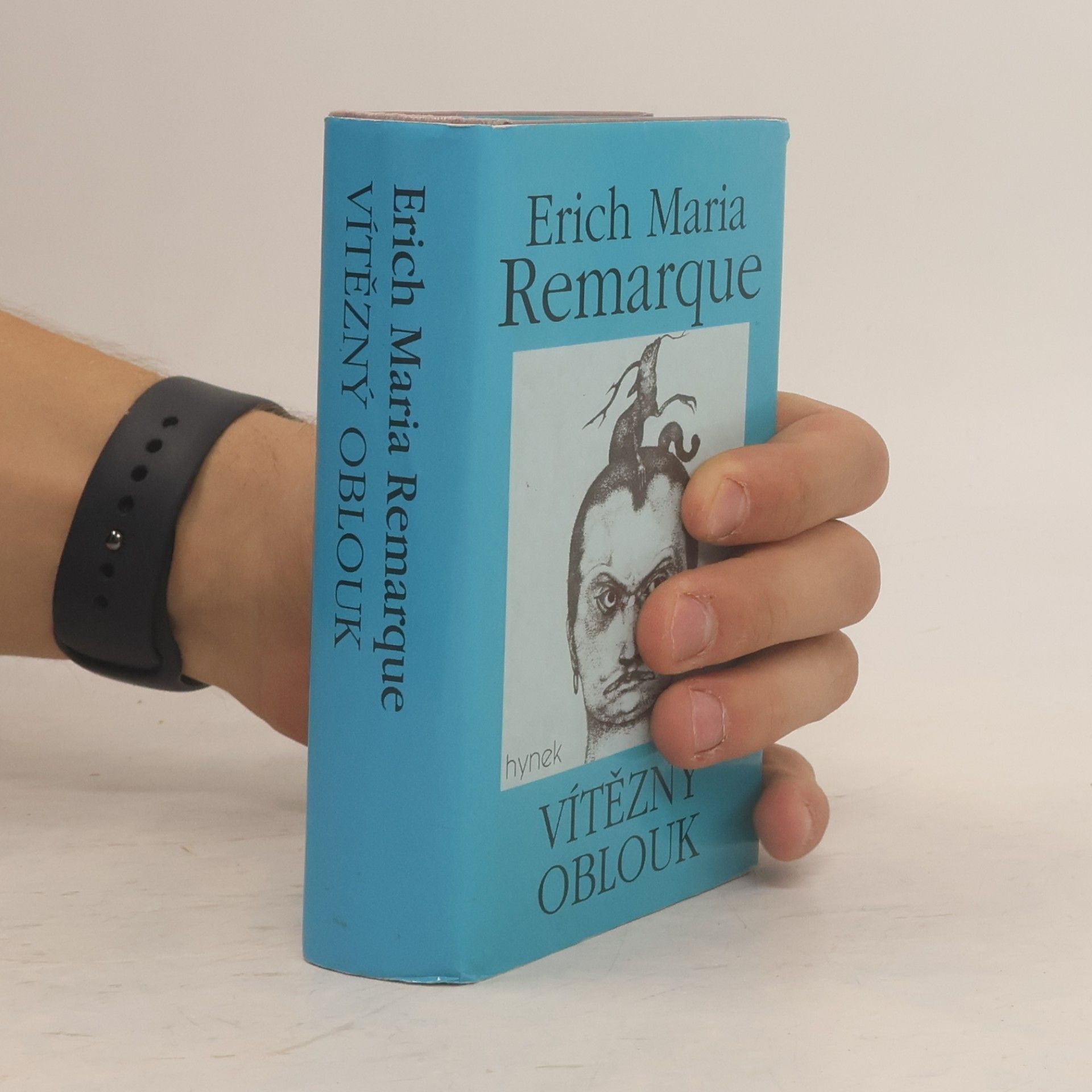 Erich Maria Remarque Vítězný oblouk